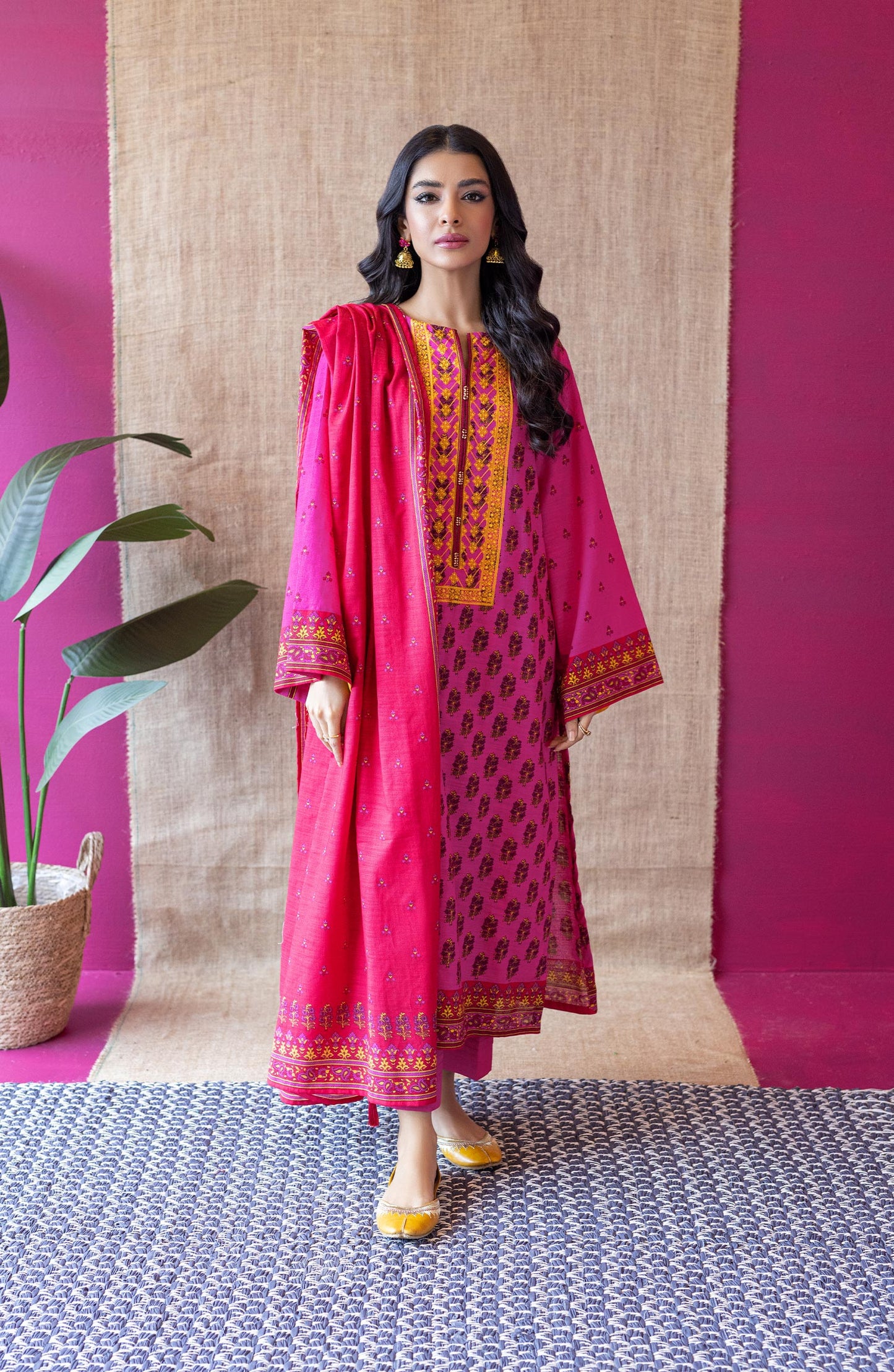 OTL-22-131/U PINK KHADDAR  UNSTITCHED SHIRT DUPATTA PANTS