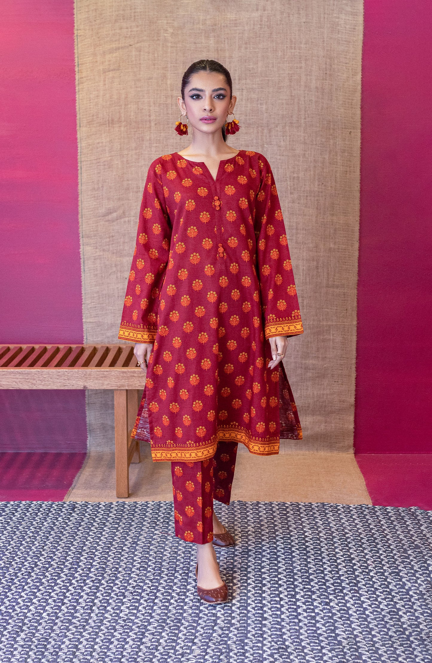 NRDS-22-081/U RED KHADDAR  UNSTITCHED SHIRT PANTS