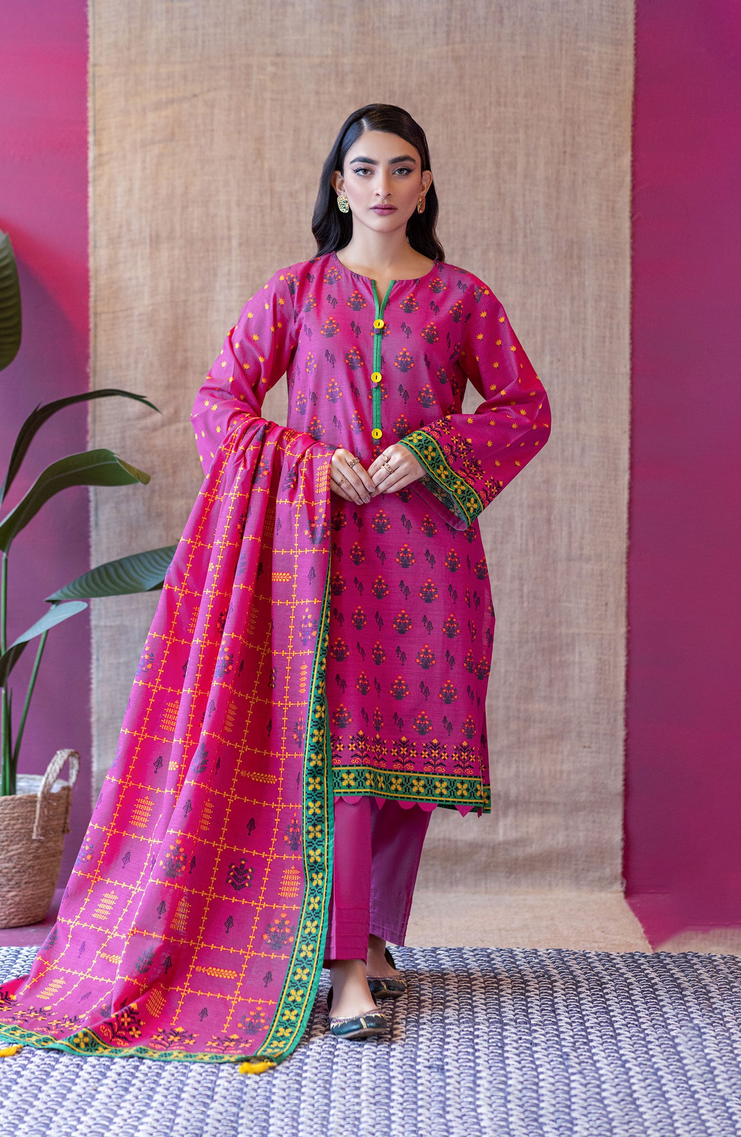 OTL-22-056/U Pink KHADDAR  UNSTITCHED SHIRT DUPATTA PANTS