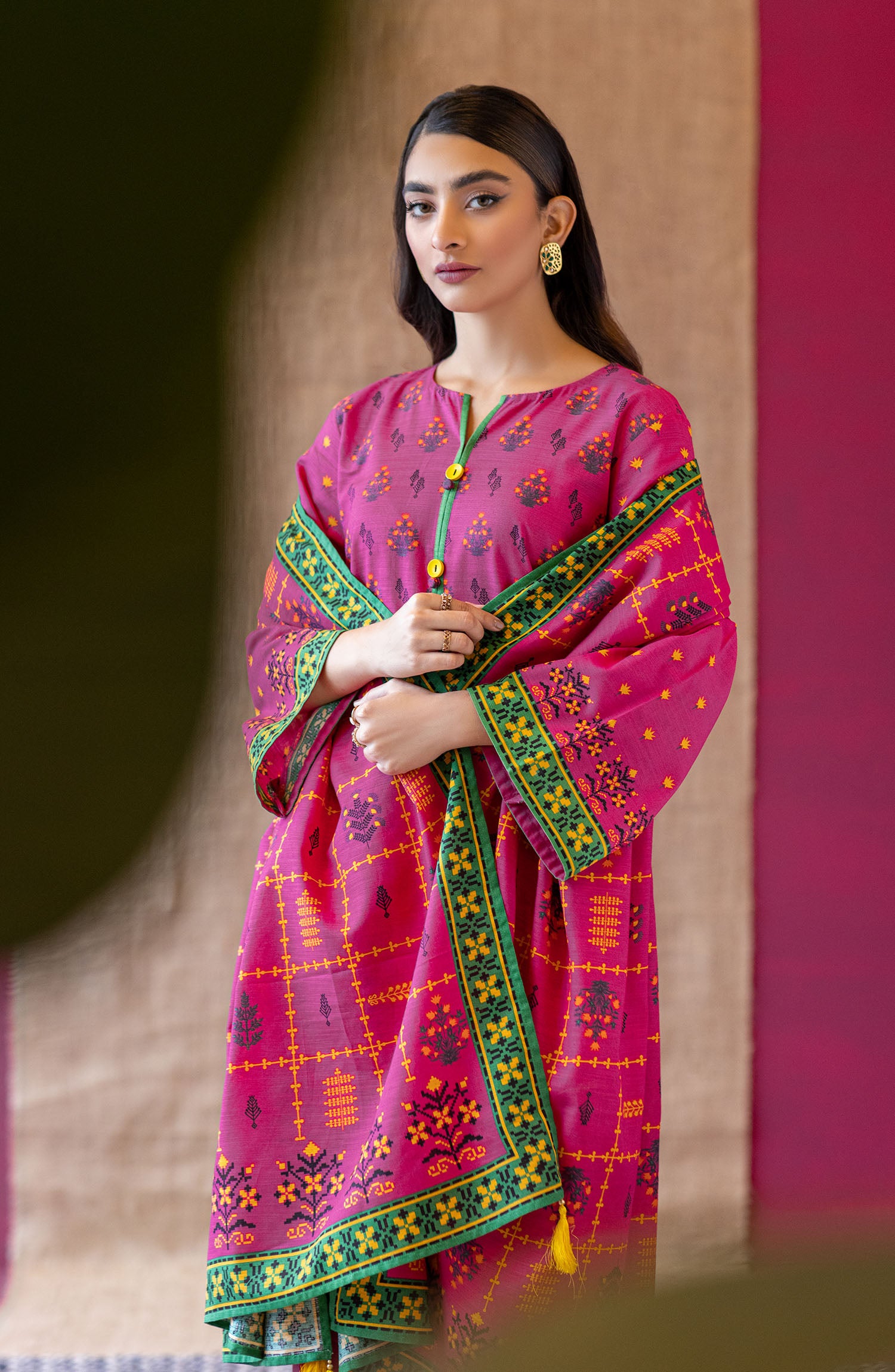 OTL-22-056/U Pink KHADDAR  UNSTITCHED SHIRT DUPATTA PANTS