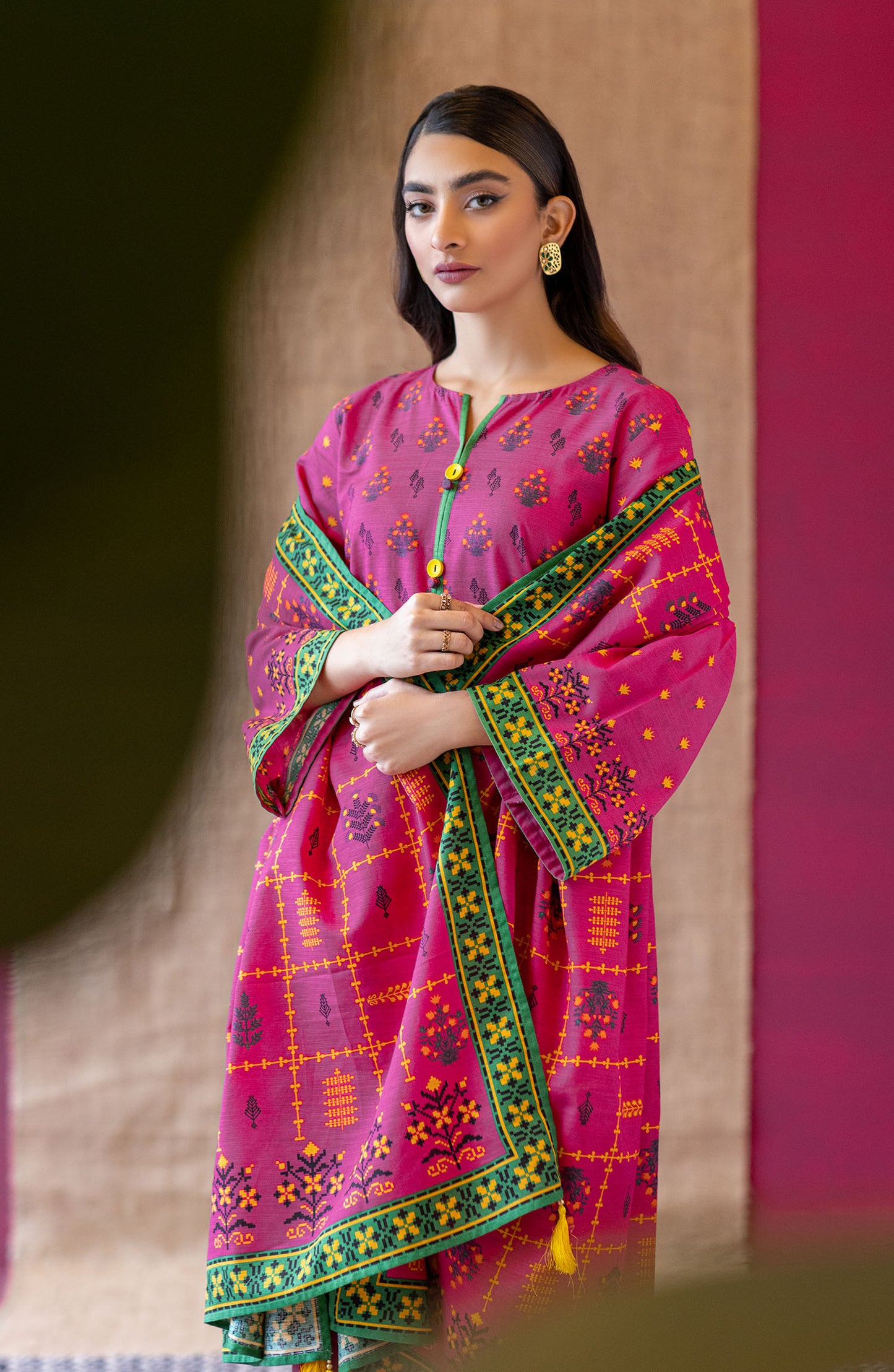 OTL-22-056/U Pink KHADDAR  UNSTITCHED SHIRT DUPATTA PANTS
