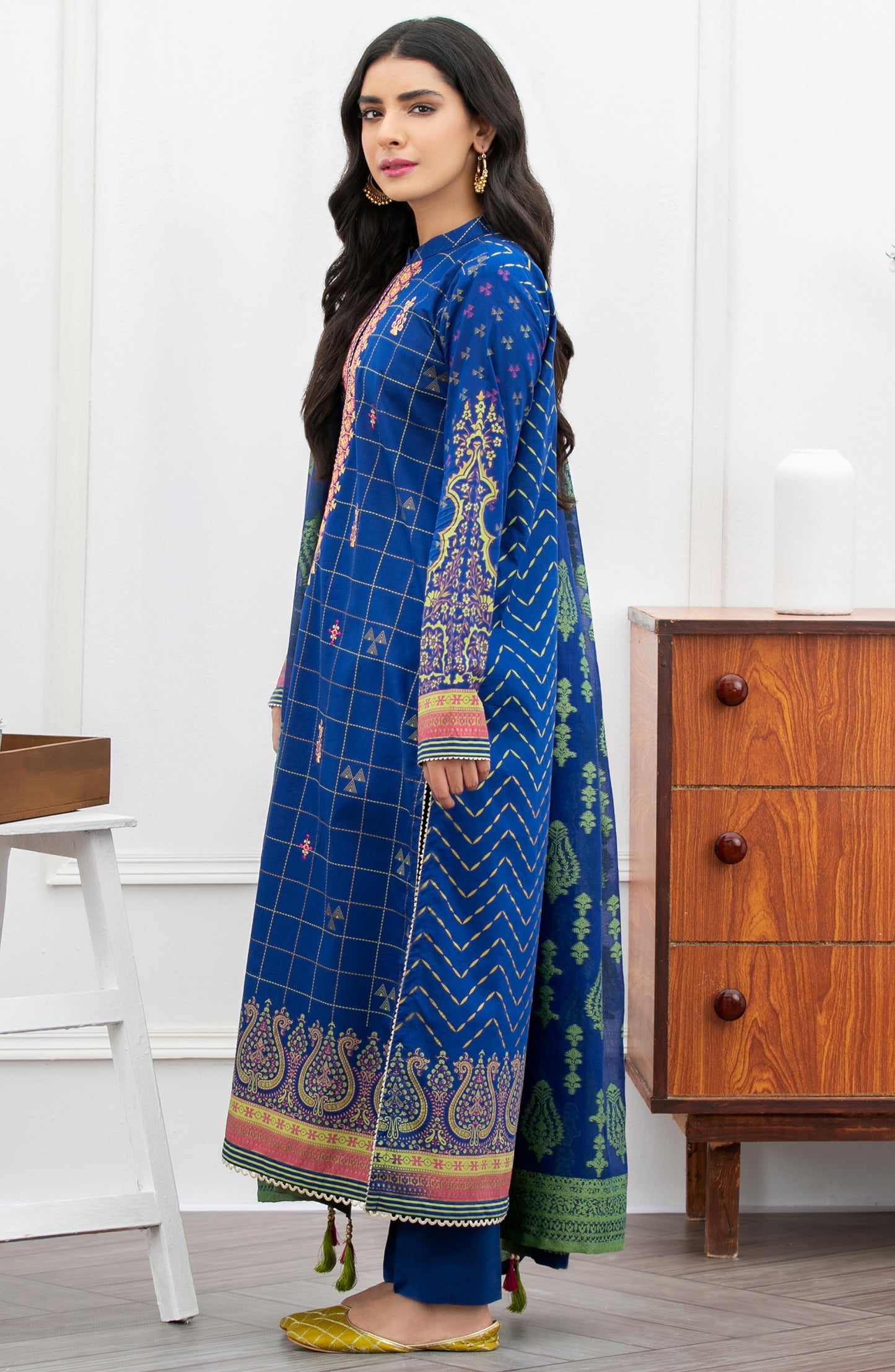 Unstitched 3 Piece Embroidered Lawn Suit