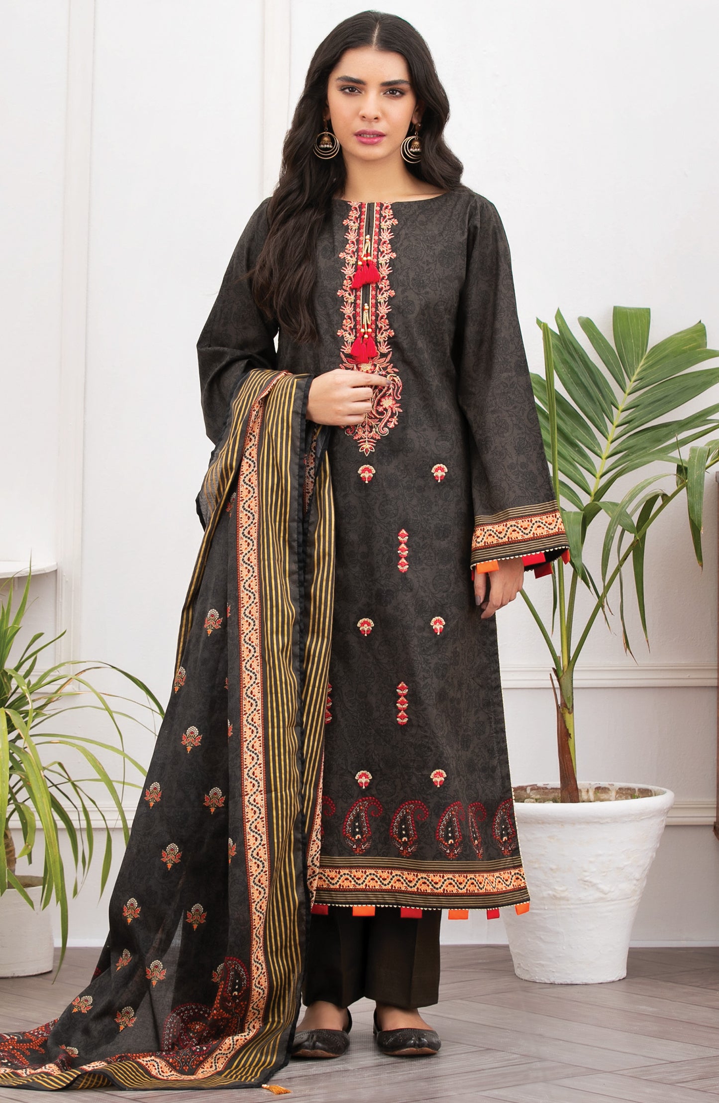 Unstitched 3 Piece Embroidered Lawn Suit
