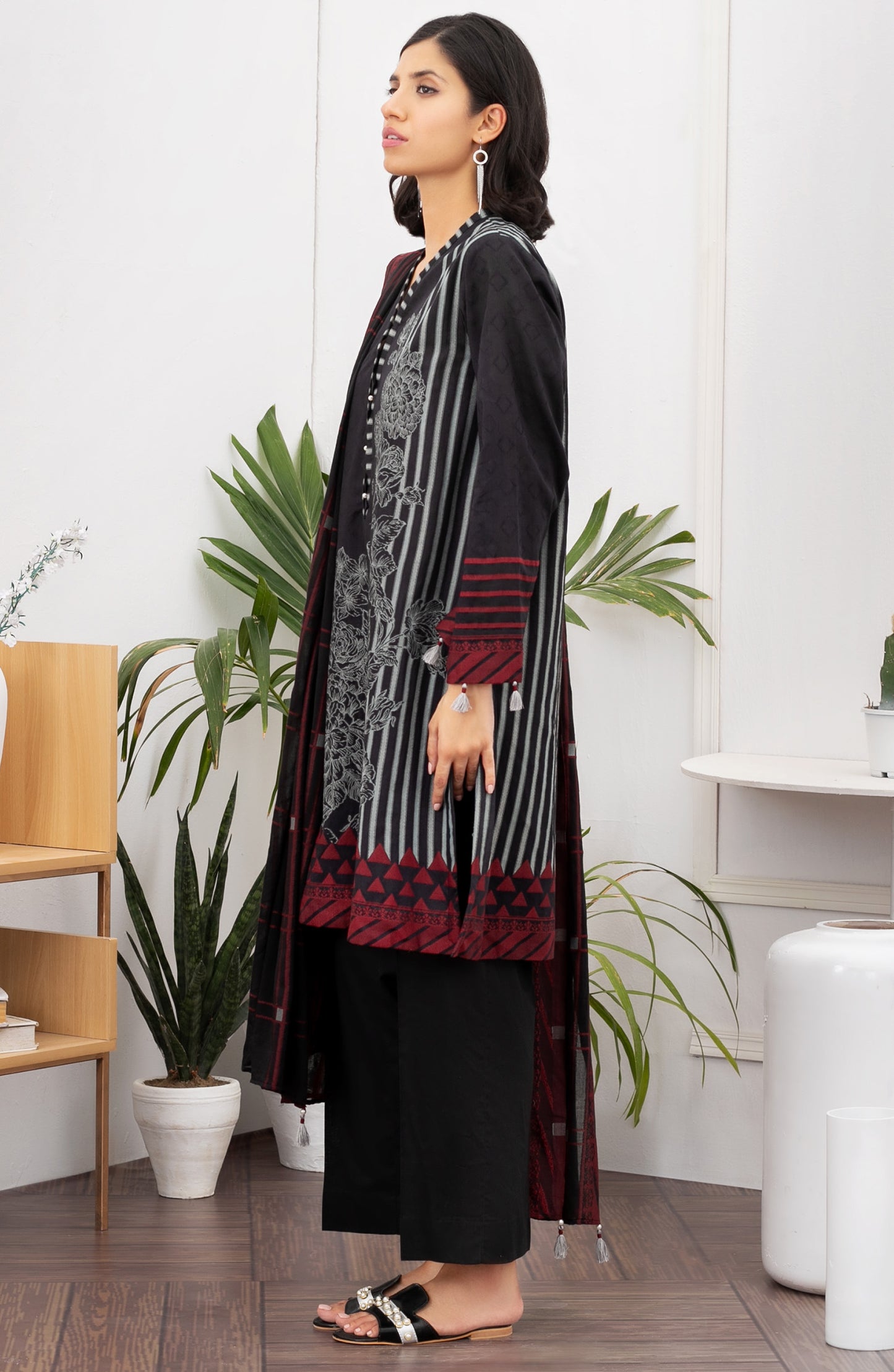 Unstitched 3 Piece Printed Jacquard Suit