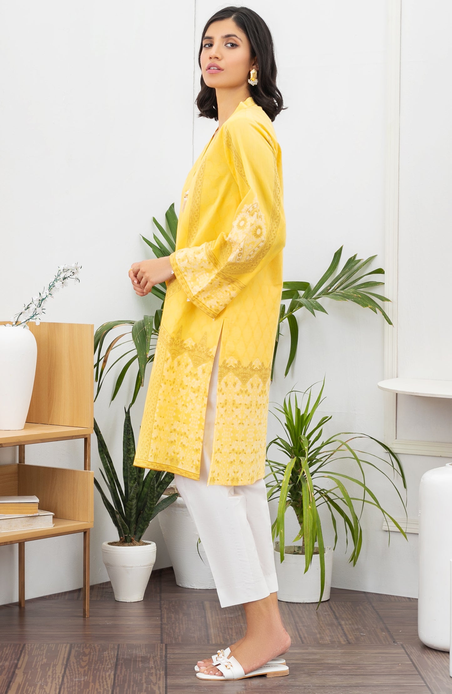 HCS-22-061/U YELLOW JACQUARD SCSHIRT UNSTITCHED SHIRT