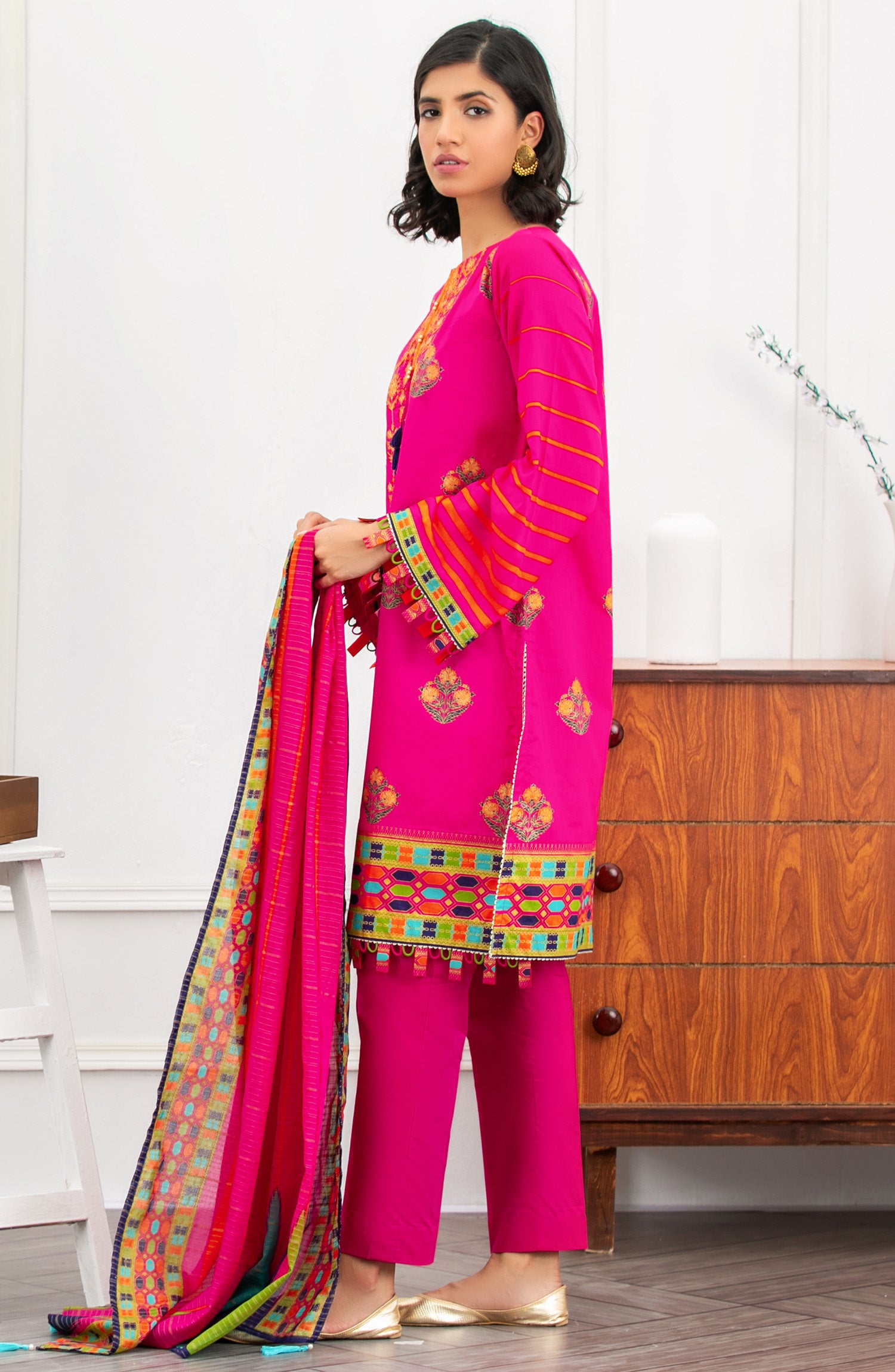 Unstitched 3 Piece Embroidered Lawn Suit (OTL-21-162/U PINK)