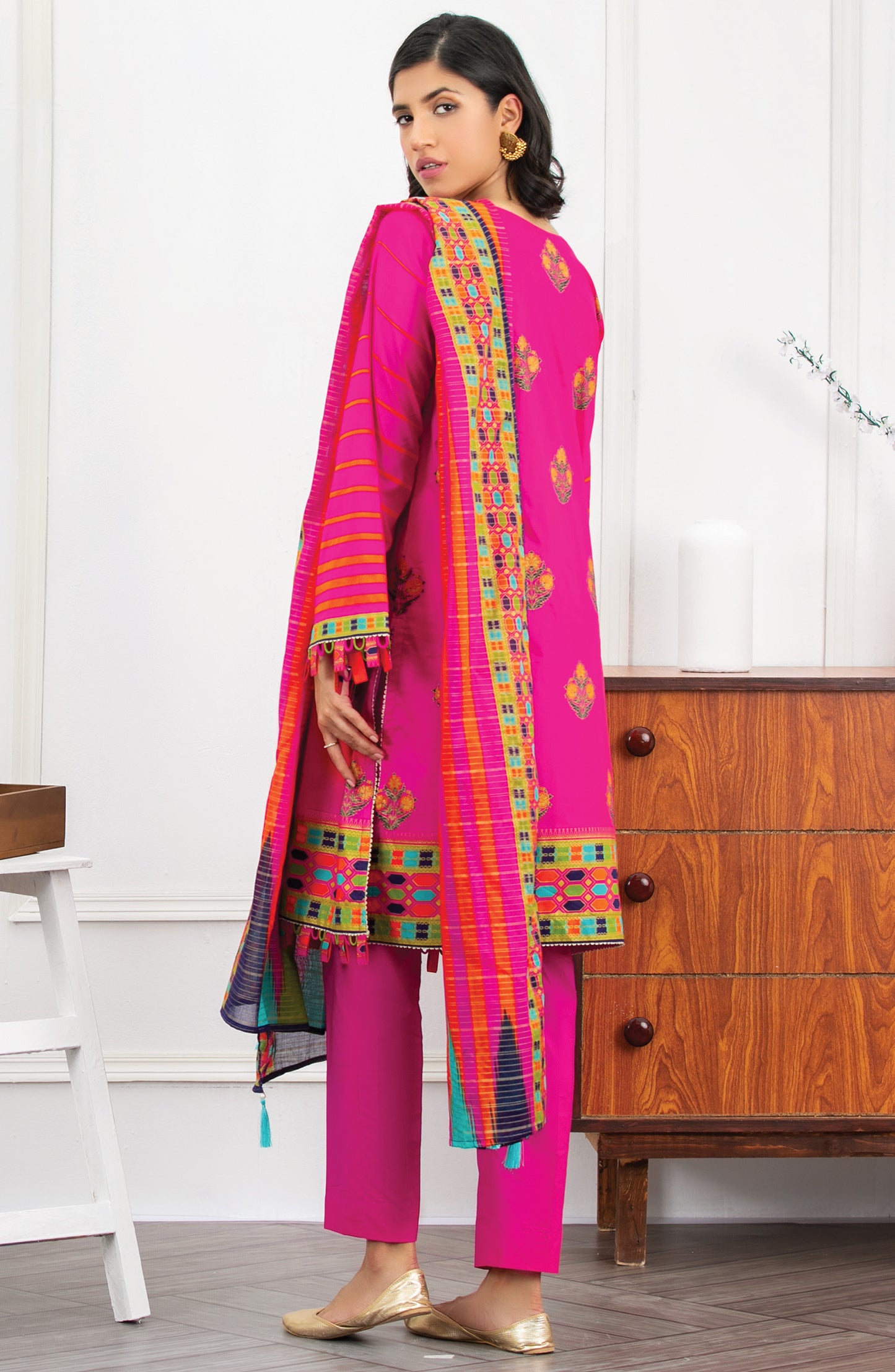 Unstitched 3 Piece Embroidered Lawn Suit (OTL-21-162/U PINK)