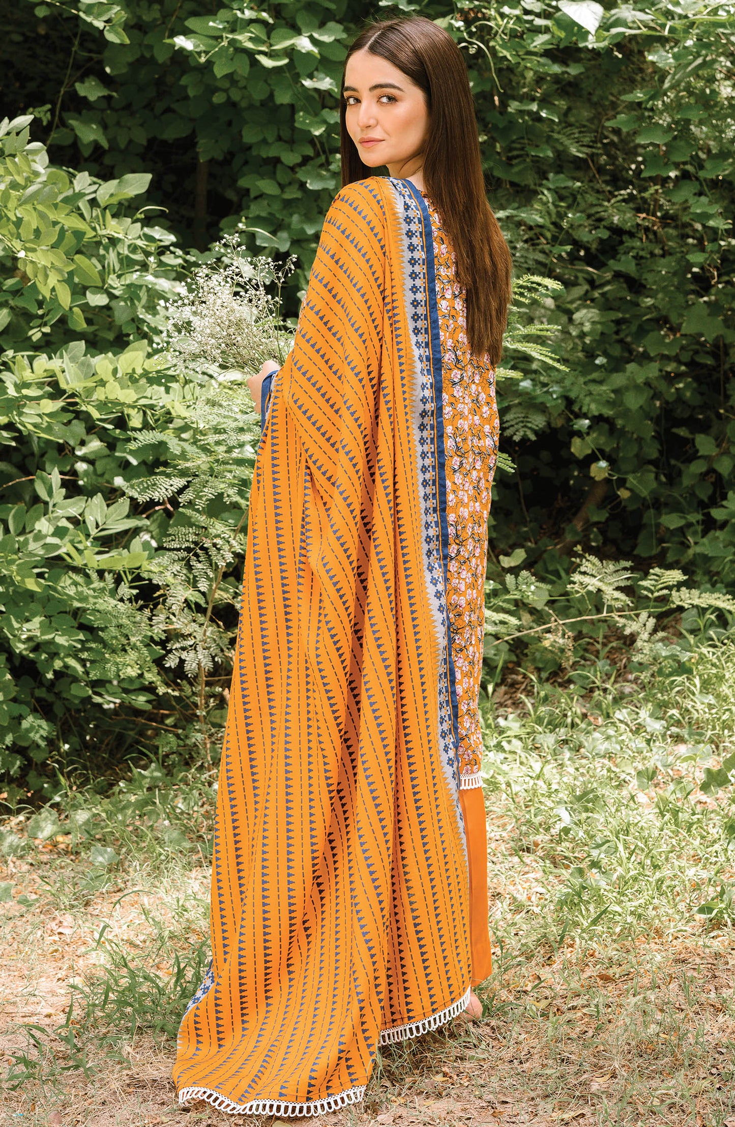 Unstitched 3 Piece Printed Linen Suit