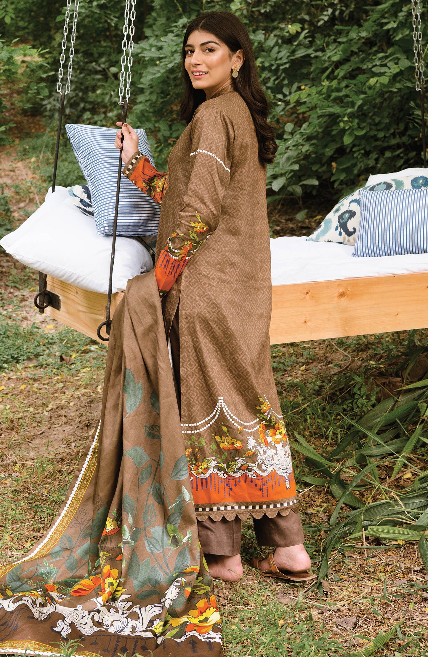 Unstitched 3 Piece Embroidered Cotton Linen Suit