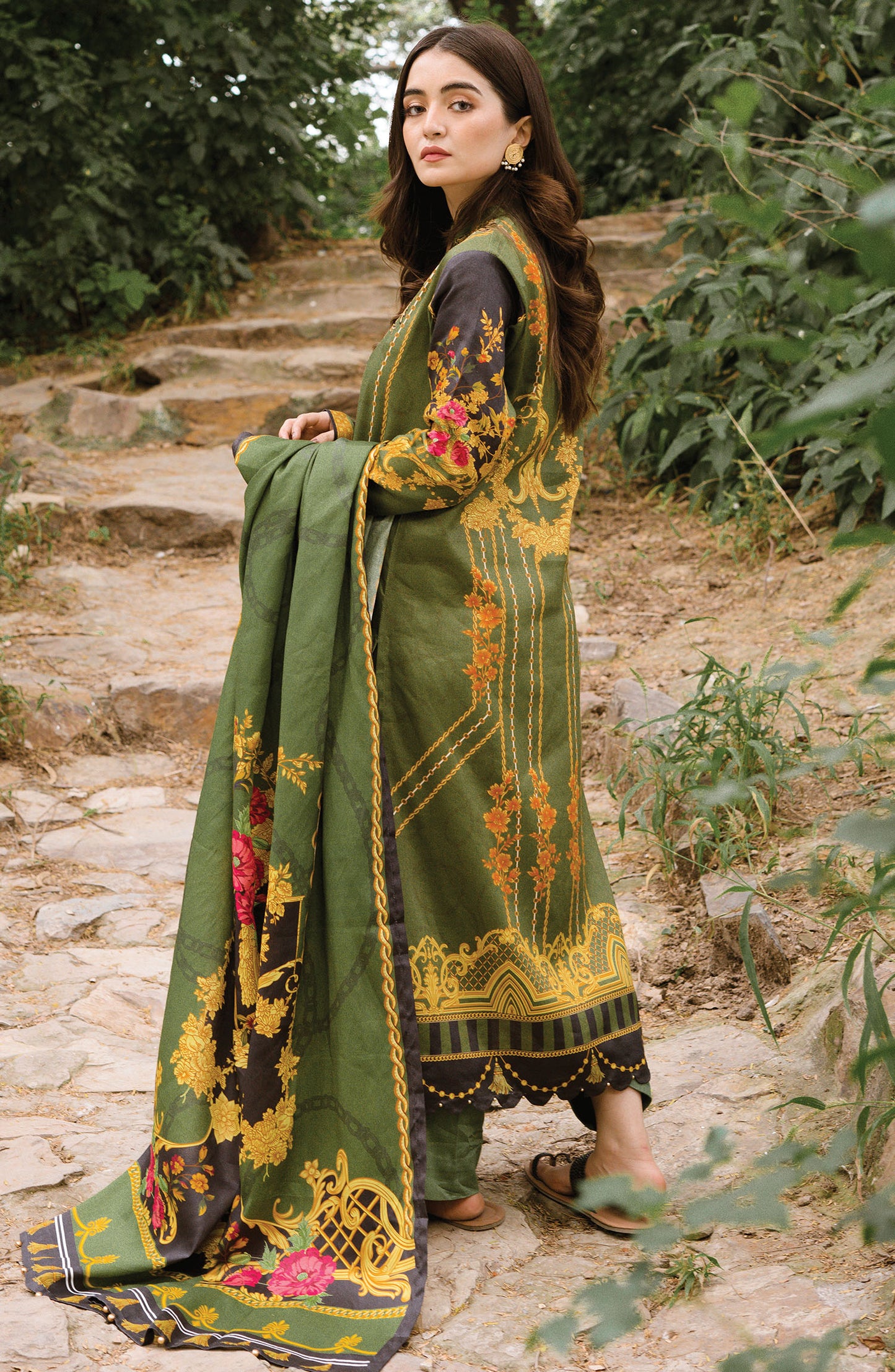Unstitched 3 Piece Embroidered Cotton Linen Suit