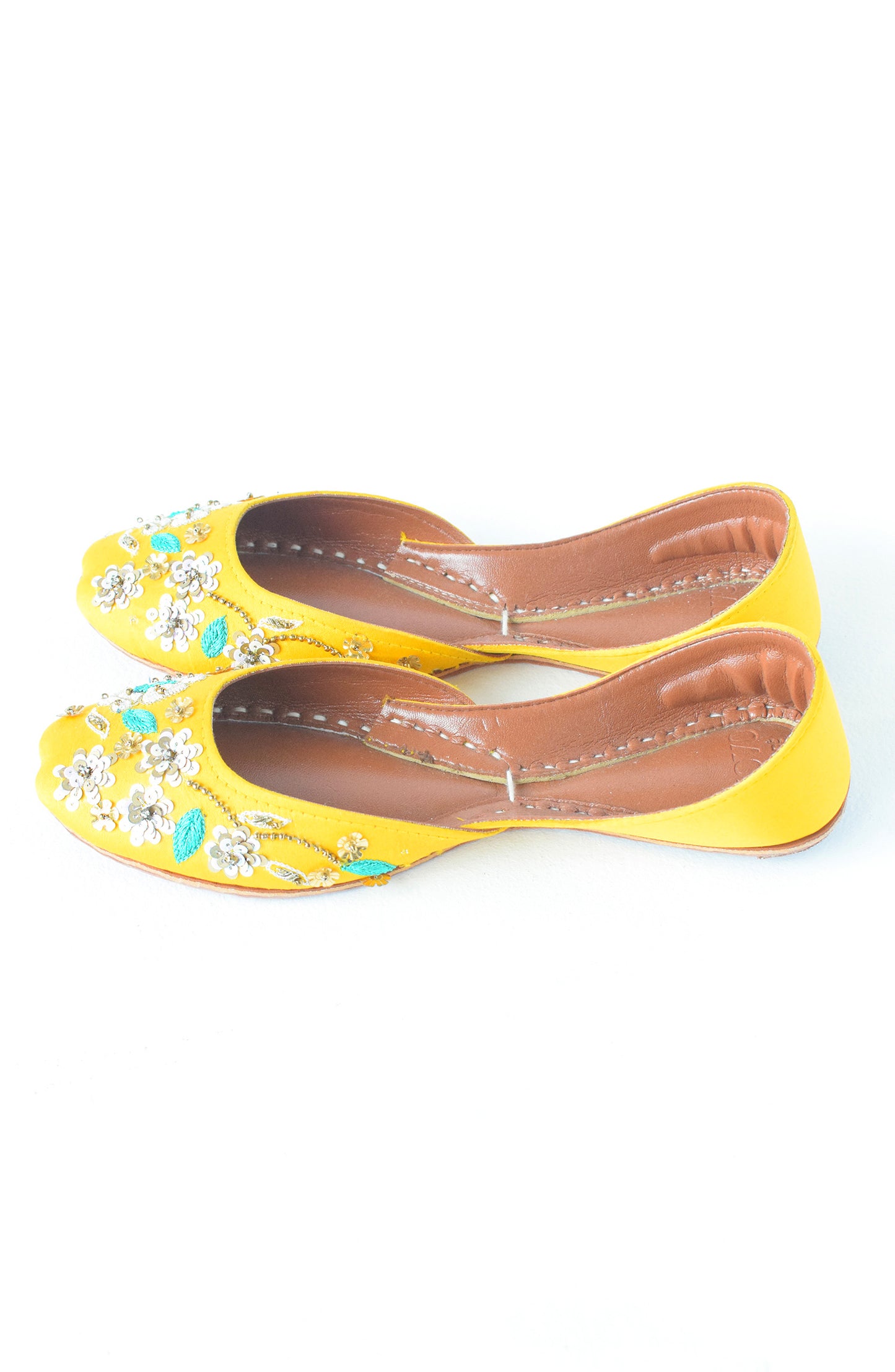 ORFS-92 YELLOW MIX  FOOTWEAR KHUSSA