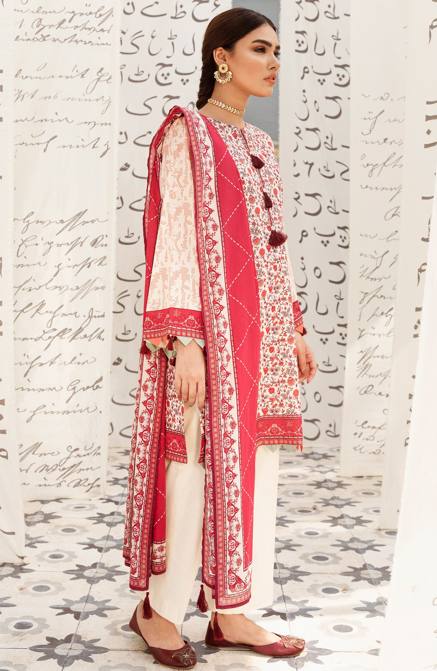 Unstitched 3 Piece Printed Lawn Suit