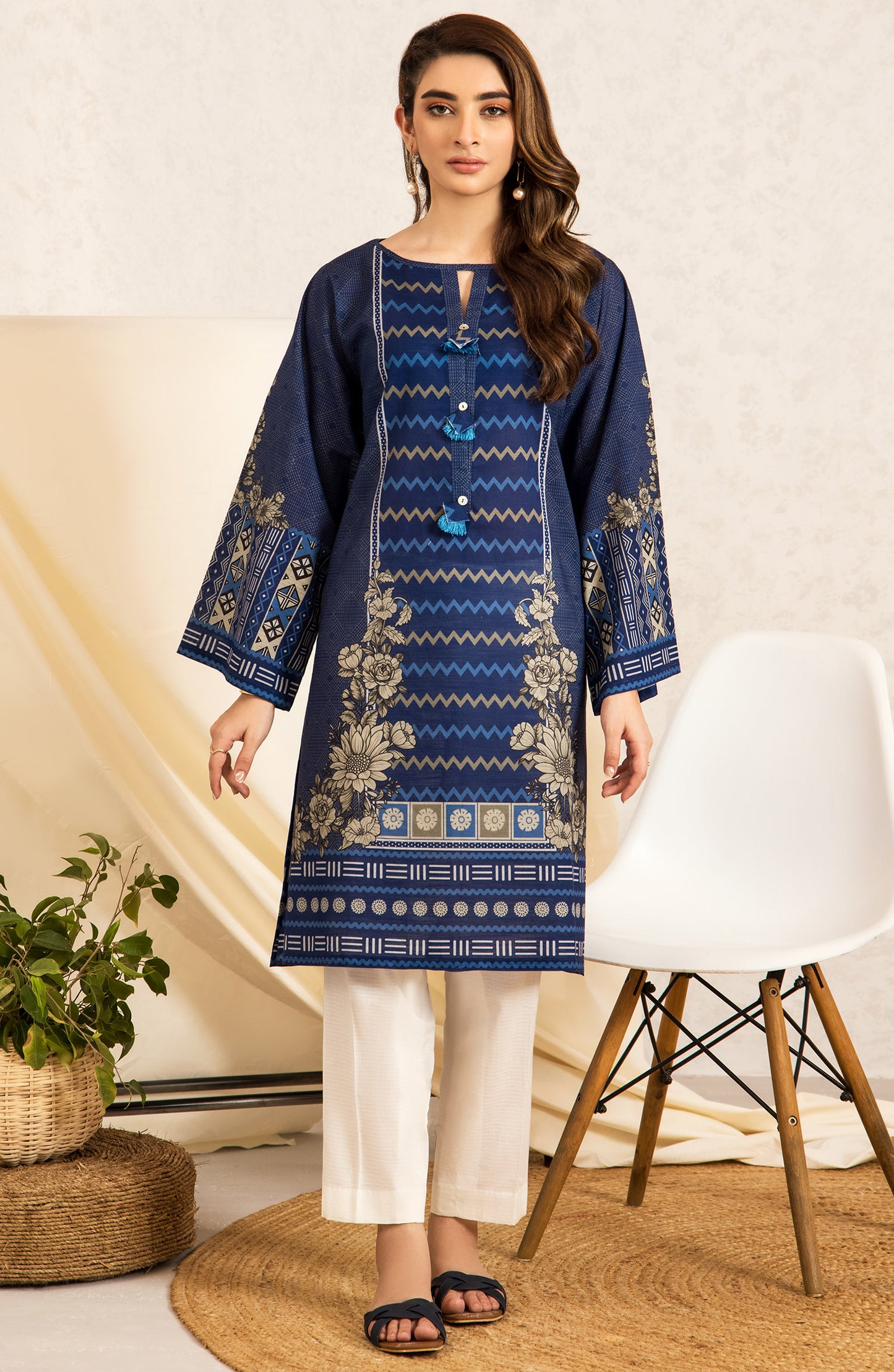 Stitched 1 Piece Printed Khaddar Shirt