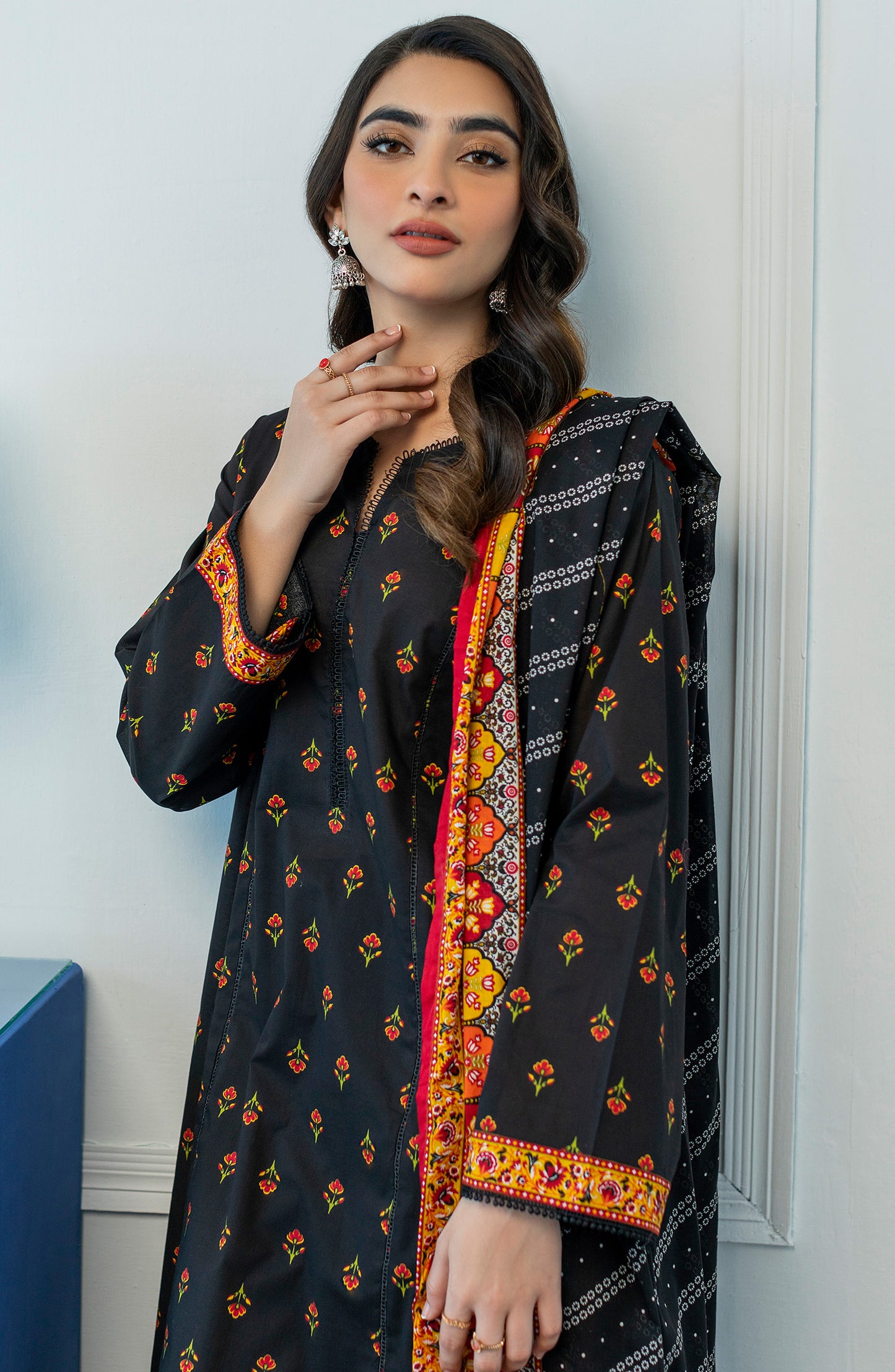 OTL-23-089/U BLACK LAWN  UNSTITCHED SHIRT DUPATTA PANTS