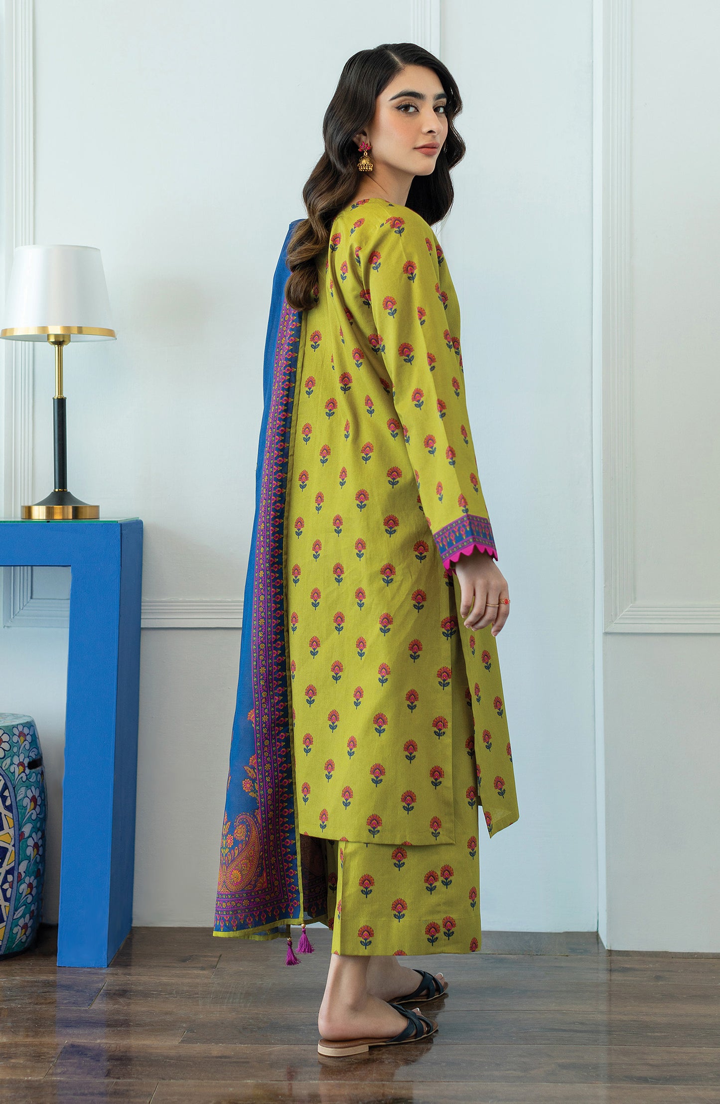 OTL-23-053/U GREEN LAWN  UNSTITCHED SHIRT DUPATTA PANTS