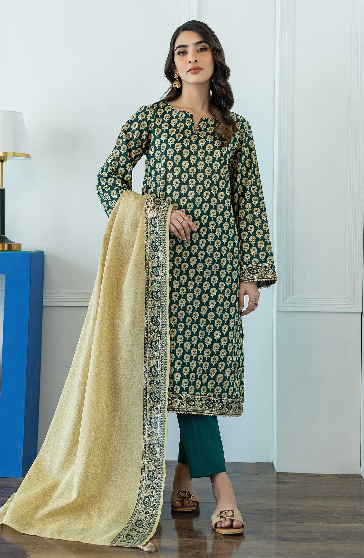 OTL-23-081/U GREEN LAWN  UNSTITCHED SHIRT DUPATTA PANTS