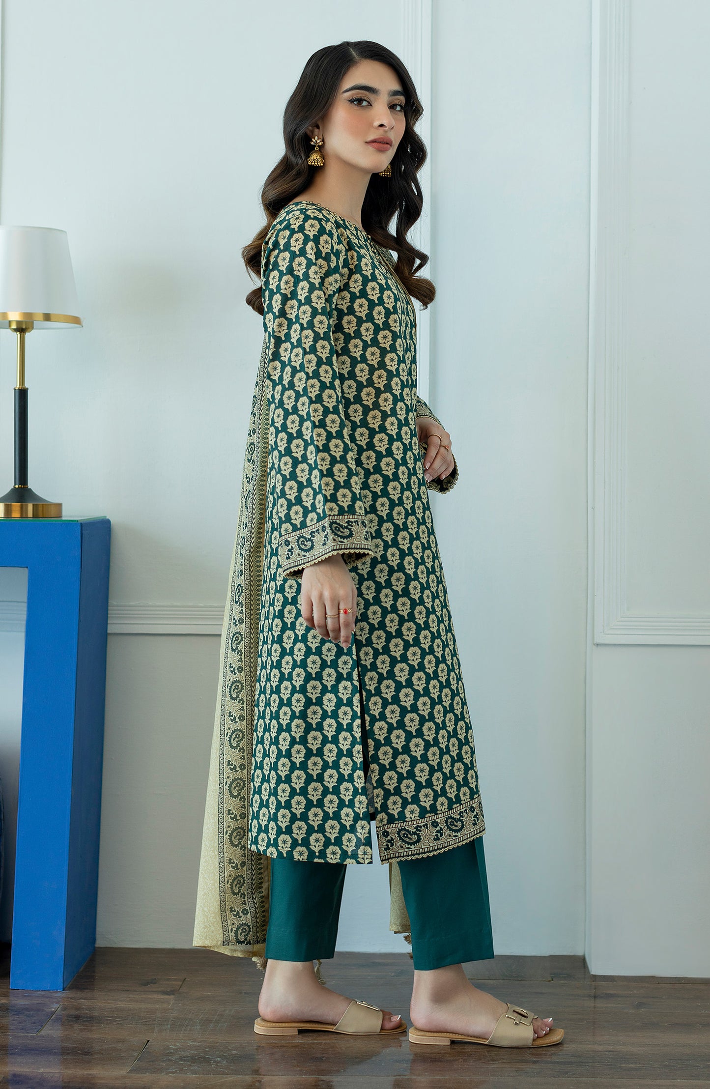 OTL-23-081/U GREEN LAWN  UNSTITCHED SHIRT DUPATTA PANTS