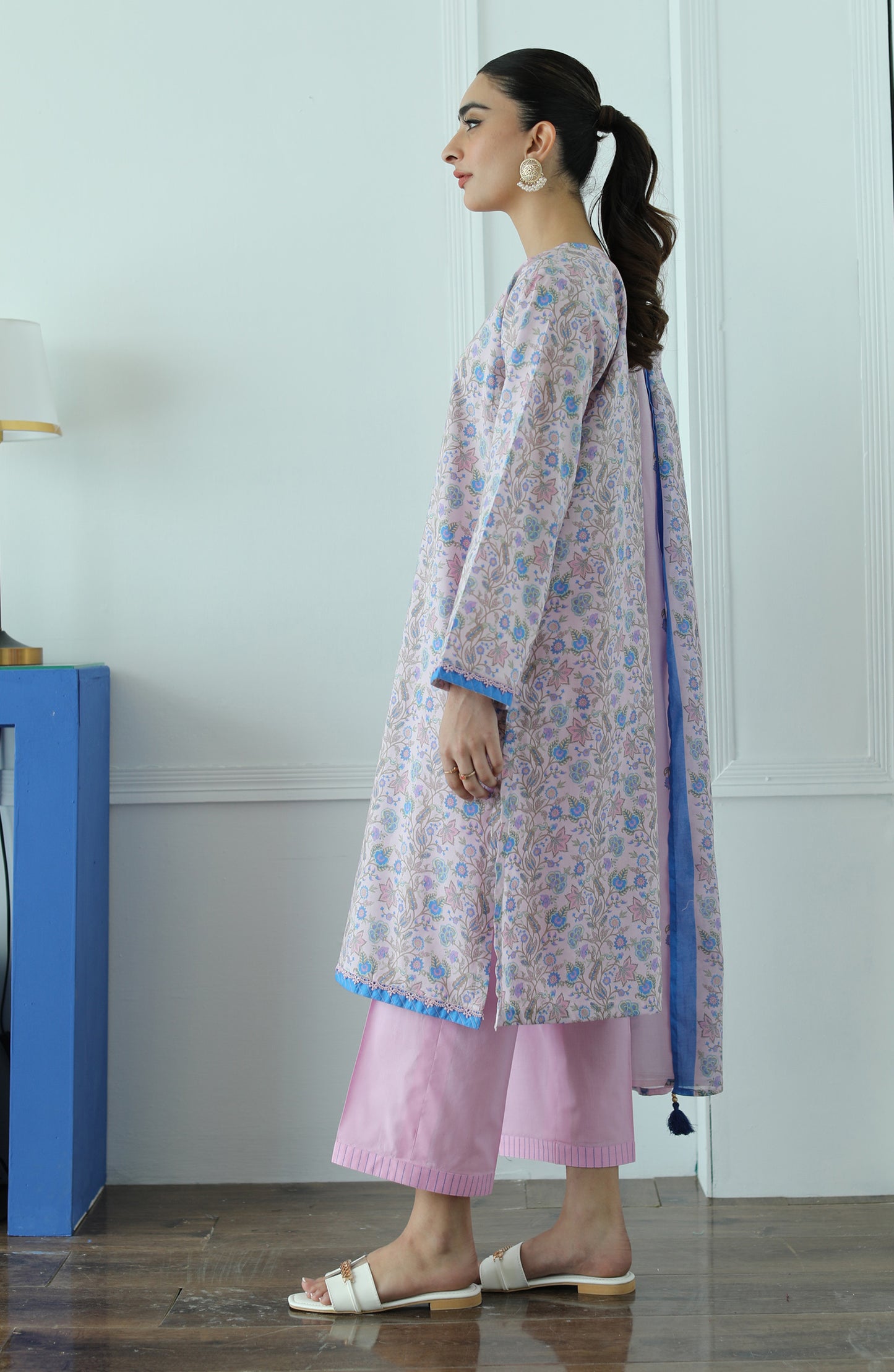 OTL-23-002/U PINK LAWN  UNSTITCHED SHIRT DUPATTA PANTS