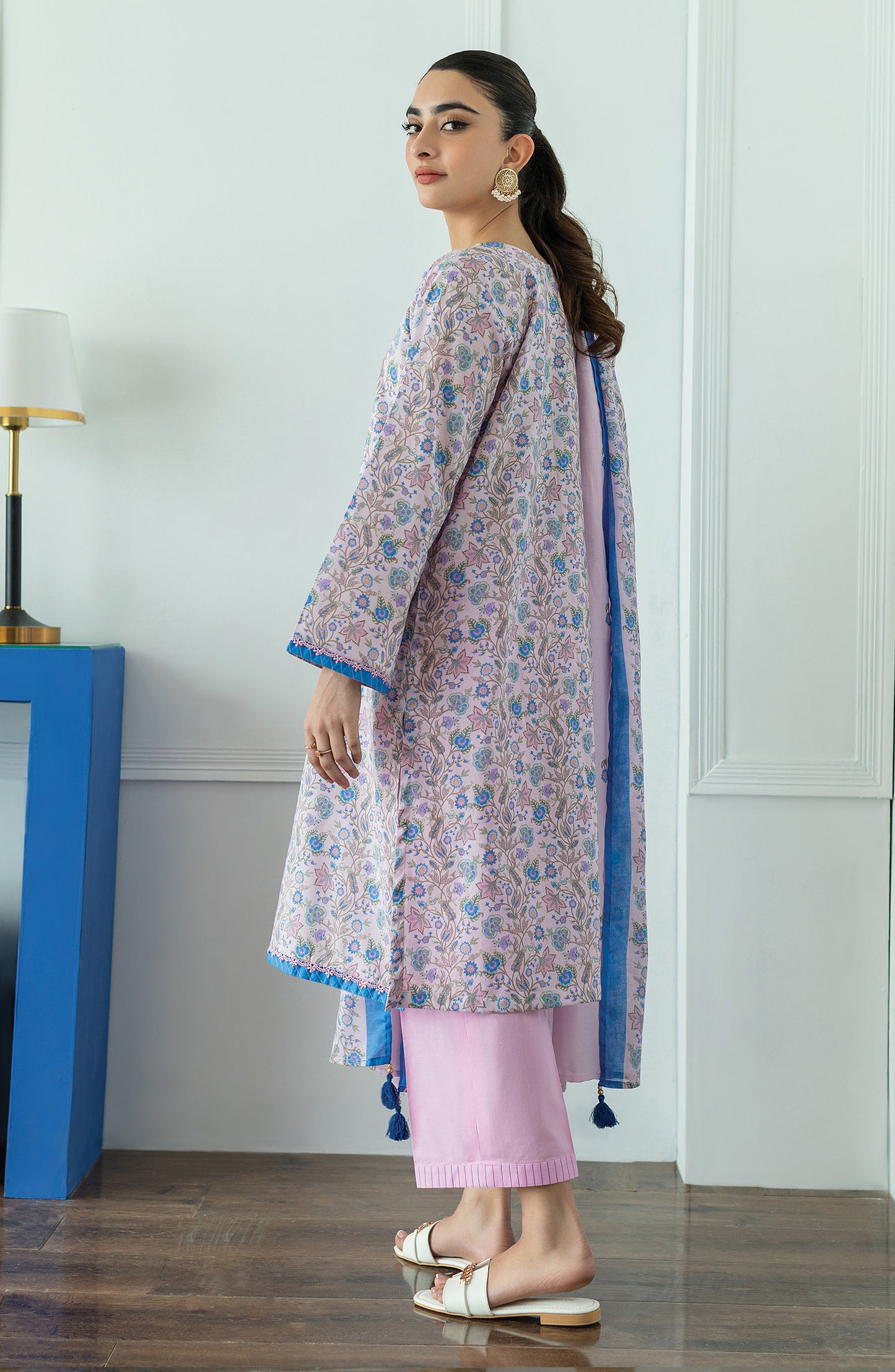 OTL-23-002/U PINK LAWN  UNSTITCHED SHIRT DUPATTA PANTS