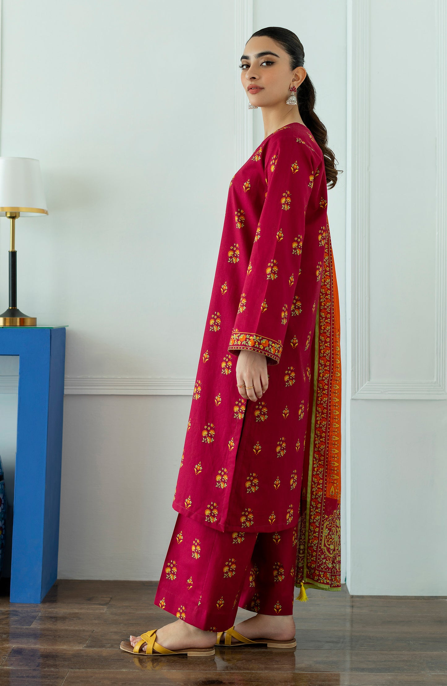OTL-23-051/U MAROON LAWN  UNSTITCHED SHIRT DUPATTA PANTS
