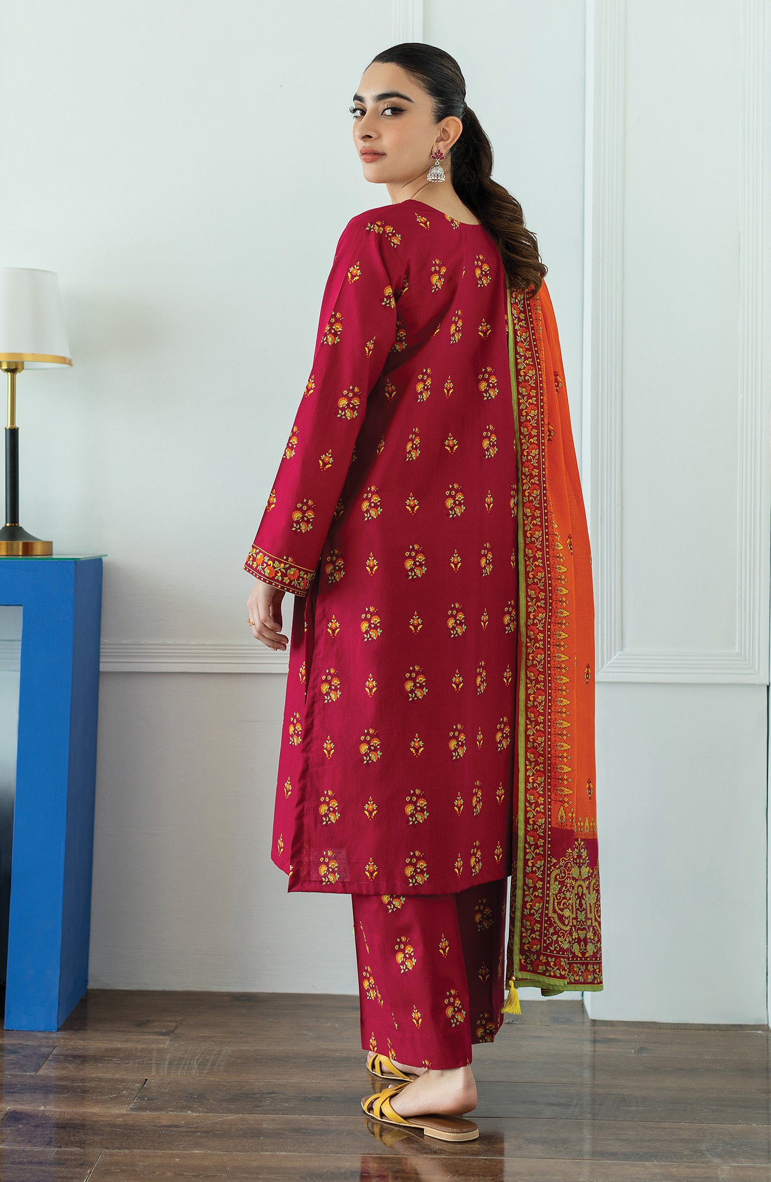 OTL-23-051/U MAROON LAWN  UNSTITCHED SHIRT DUPATTA PANTS