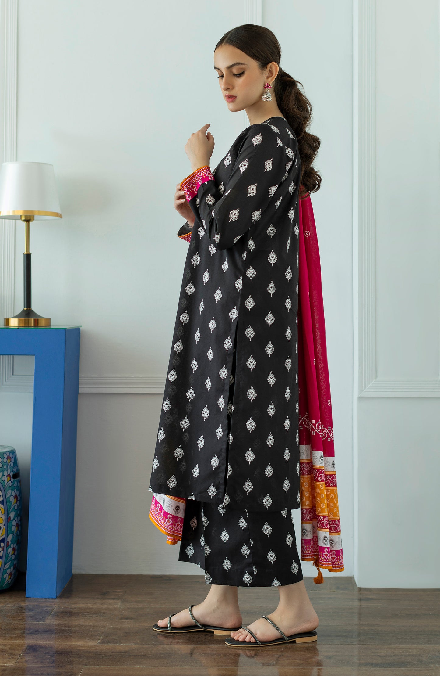 OTL-23-052/U BLACK LAWN  UNSTITCHED SHIRT DUPATTA PANTS
