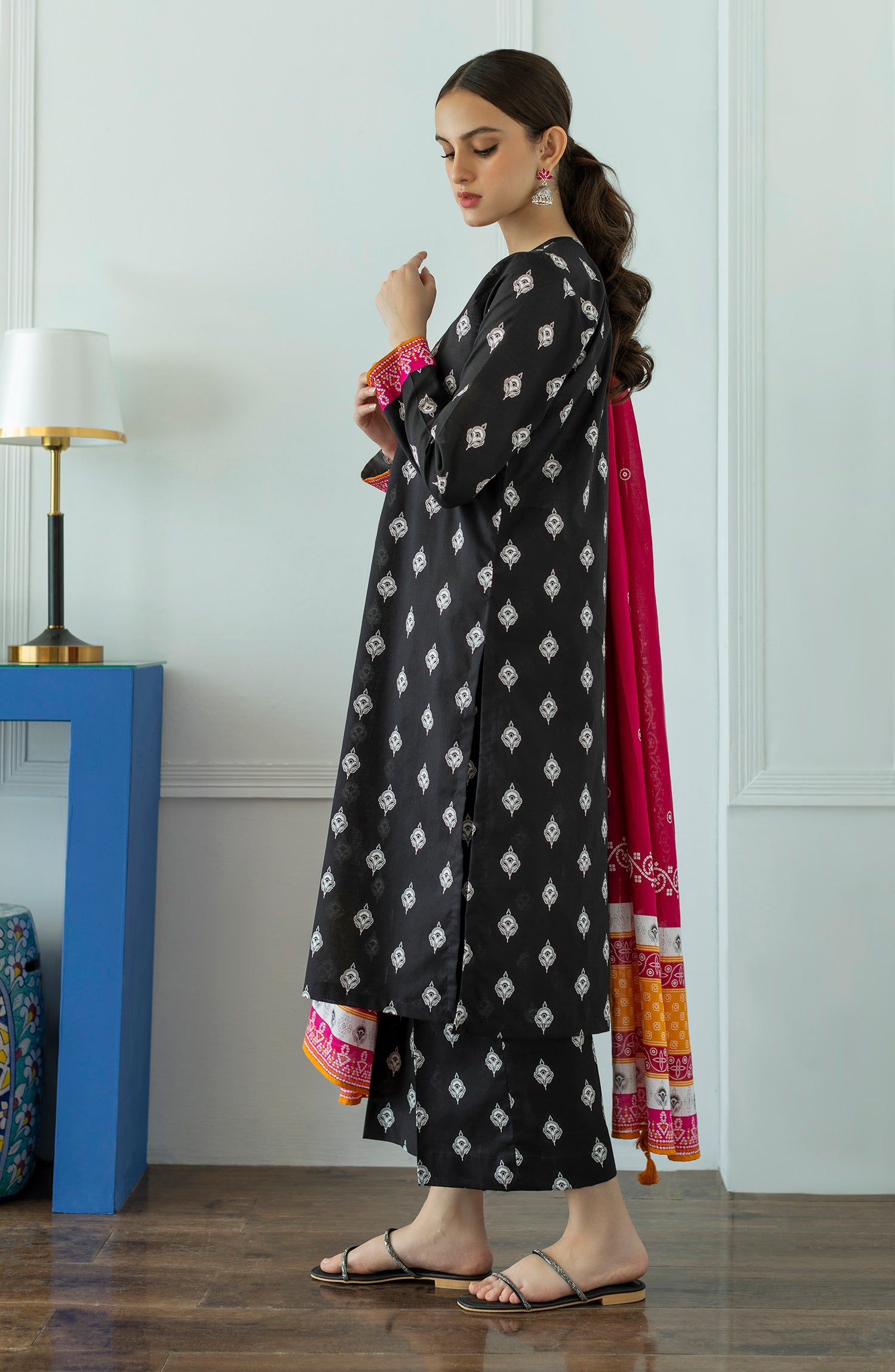 OTL-23-052/U BLACK LAWN  UNSTITCHED SHIRT DUPATTA PANTS