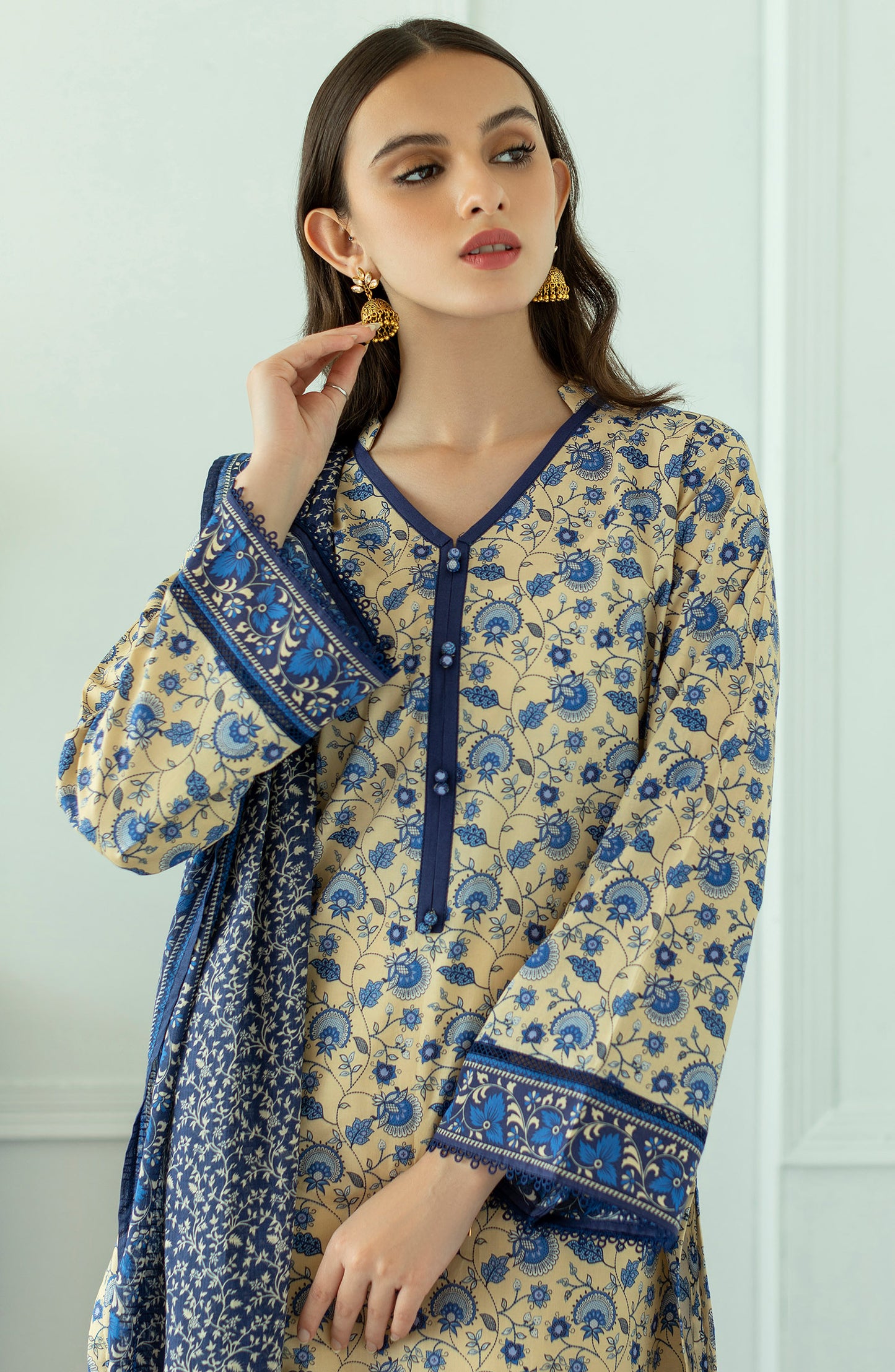 OTL-23-257/U BEIGE LAWN  UNSTITCHED SHIRT DUPATTA PANTS