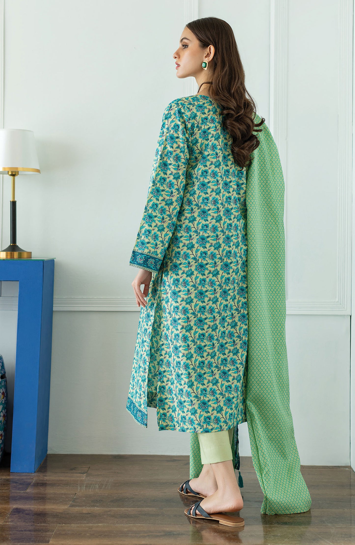OTL-23-261/U GREEN LAWN  UNSTITCHED SHIRT DUPATTA PANTS