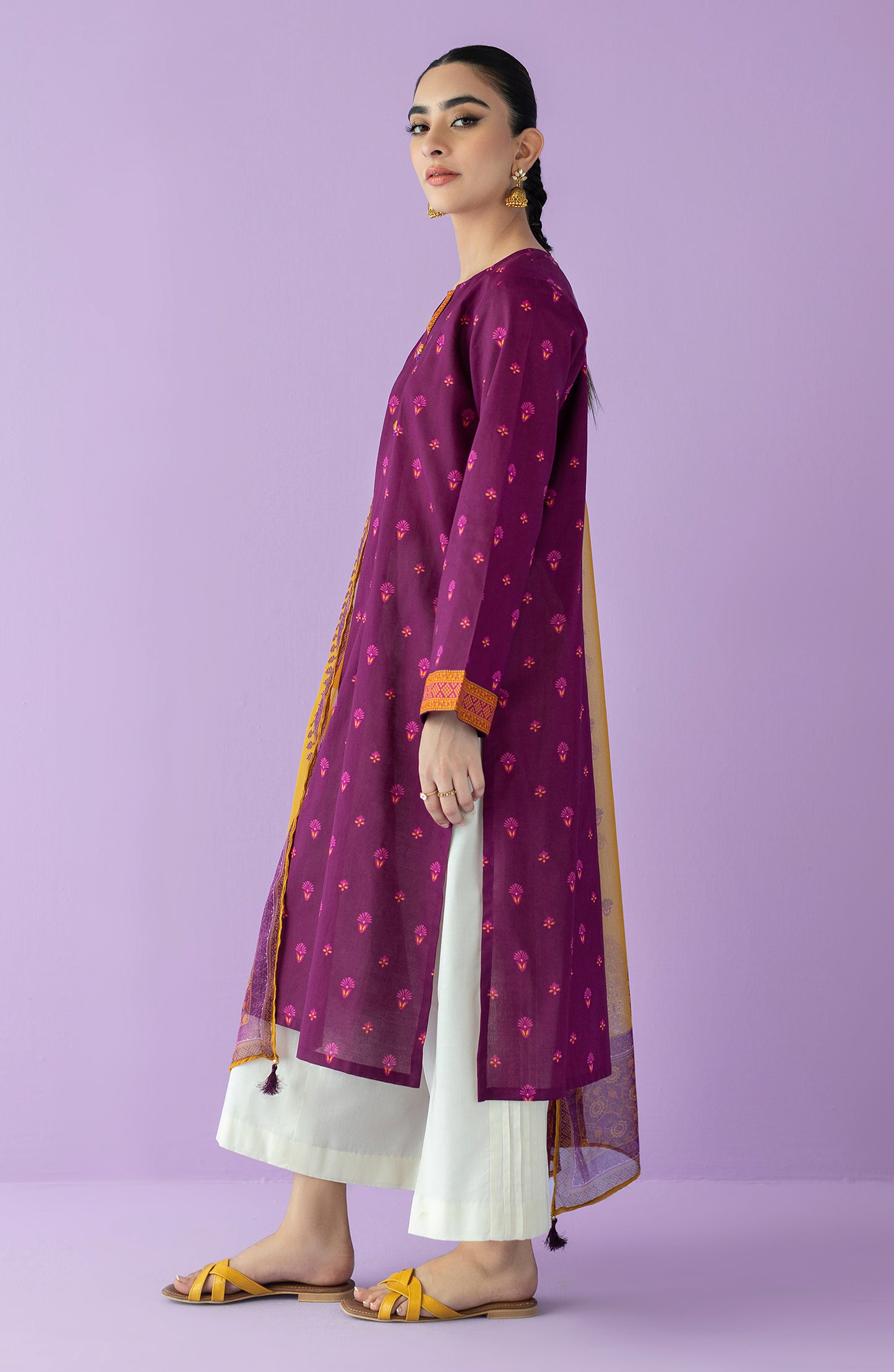 NRDS-23-044/U MAGENTA LAWN  UNSTITCHED SHIRT DUPATTA