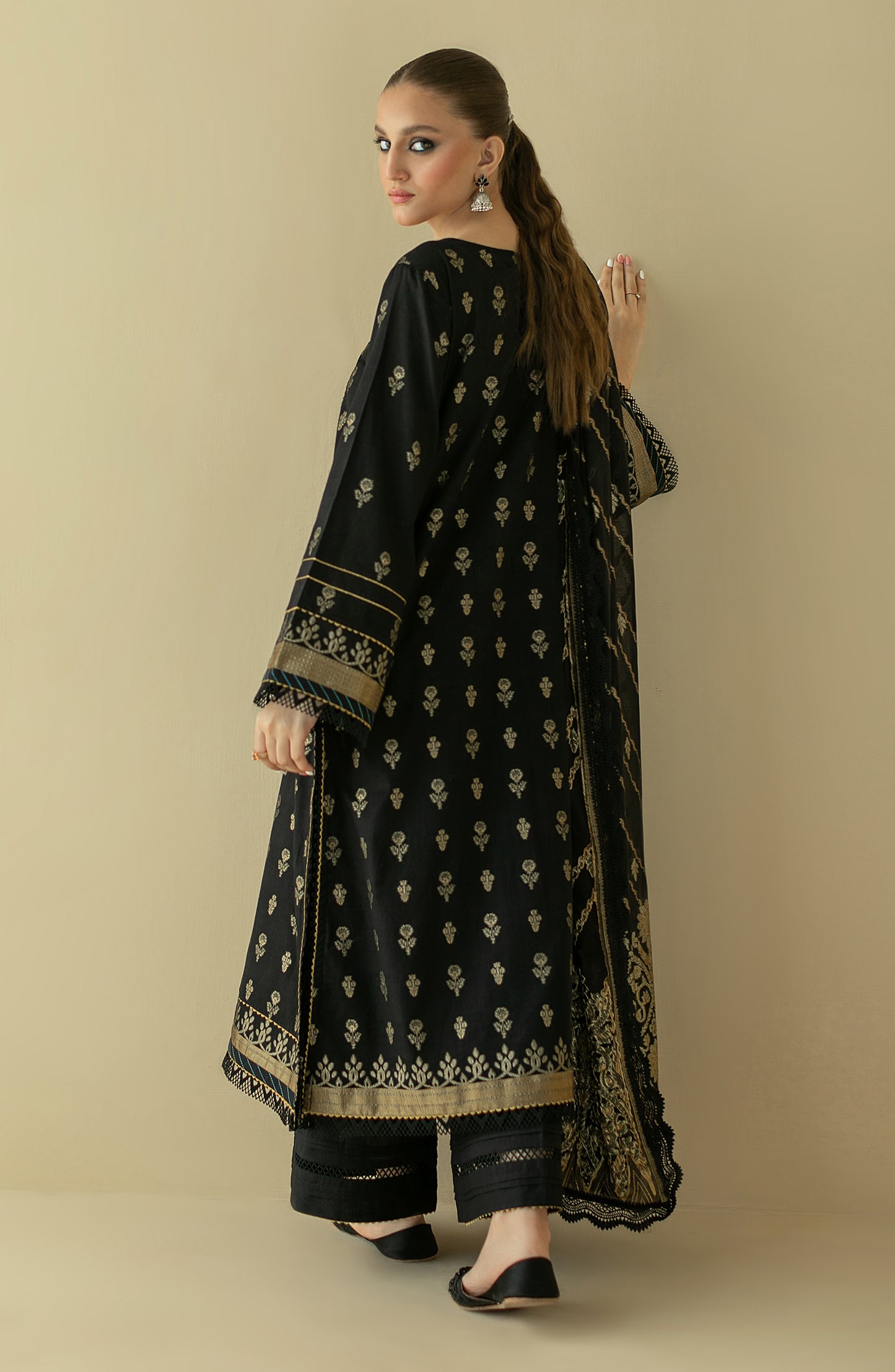 OTLF-22-019/U BLACK JACQUARD  UNSTITCHED SHIRT DUPATTA PANTS