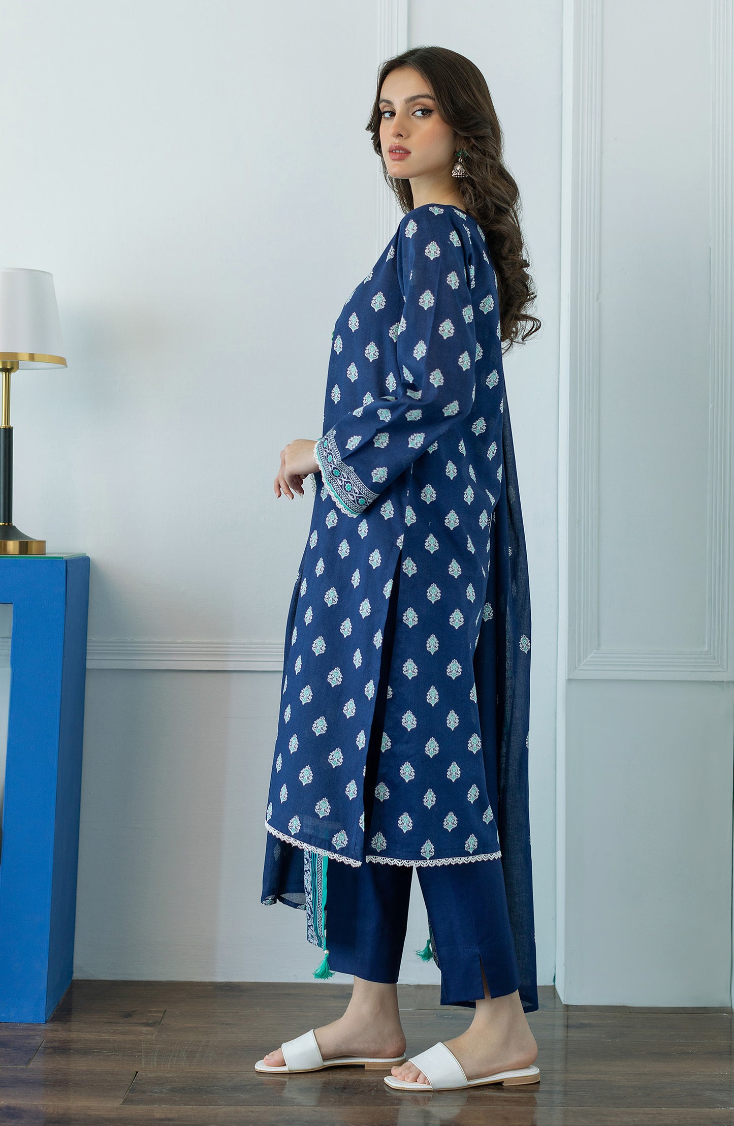 OTL-23-076/U BLUE LAWN  UNSTITCHED SHIRT DUPATTA PANTS