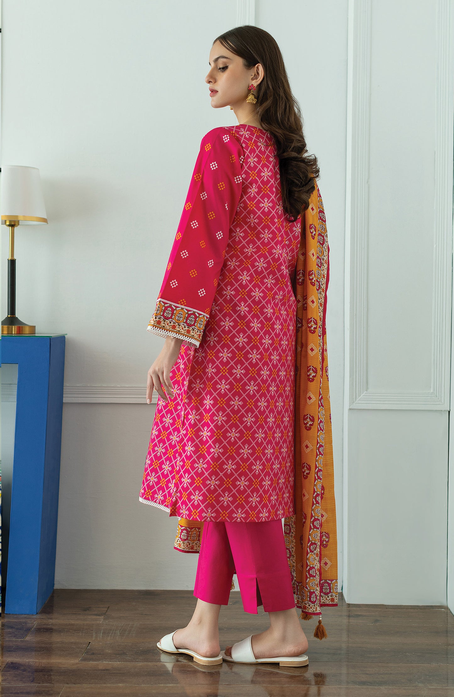 OTL-23-252/U MAGENTA LAWN  UNSTITCHED SHIRT DUPATTA PANTS