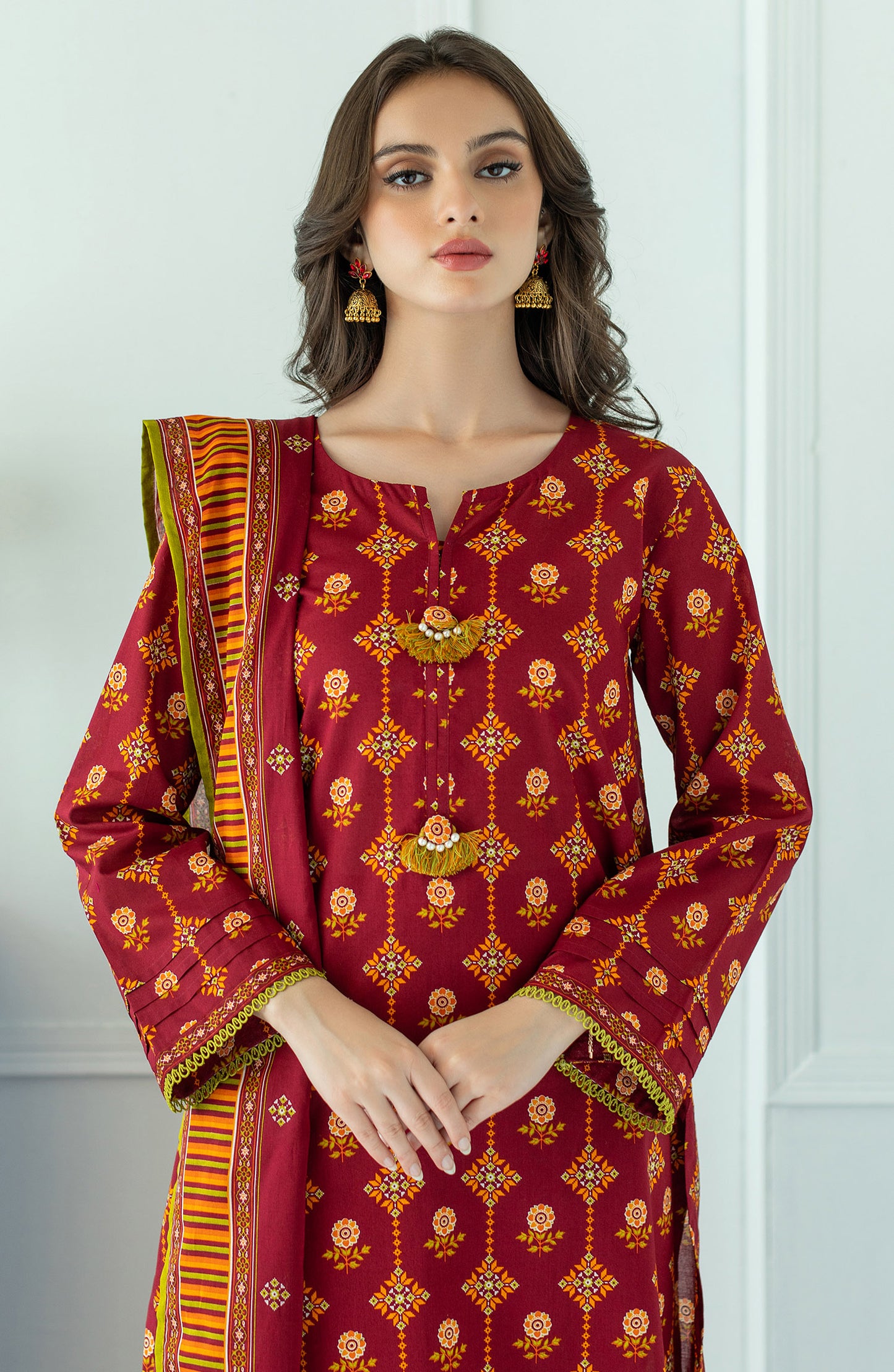 OTL-23-086/U MAROON LAWN  UNSTITCHED SHIRT DUPATTA PANTS