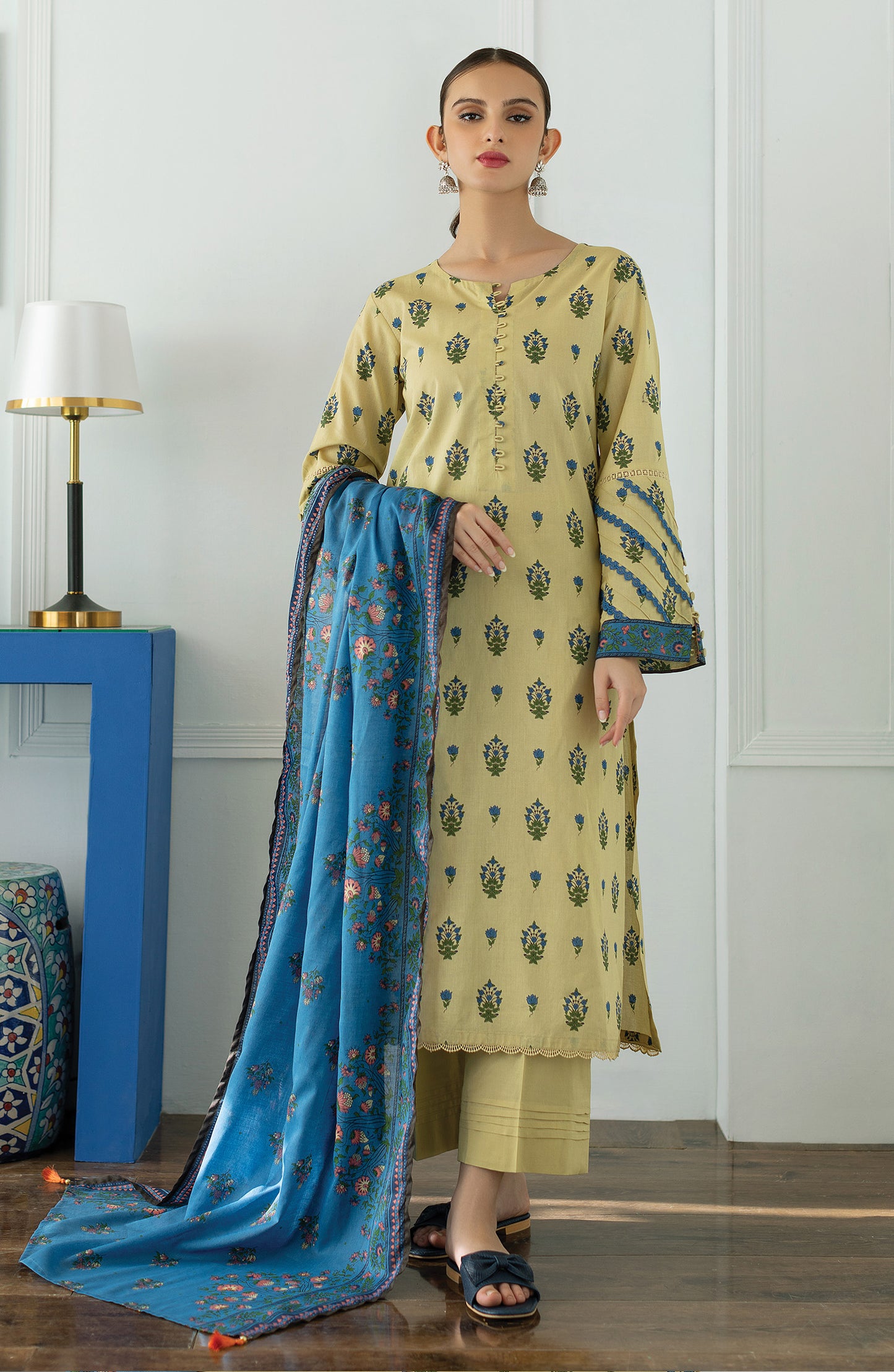 OTL-23-041/S BEIGE LAWN  READY TO WEAR SHIRT DUPATTA PANTS