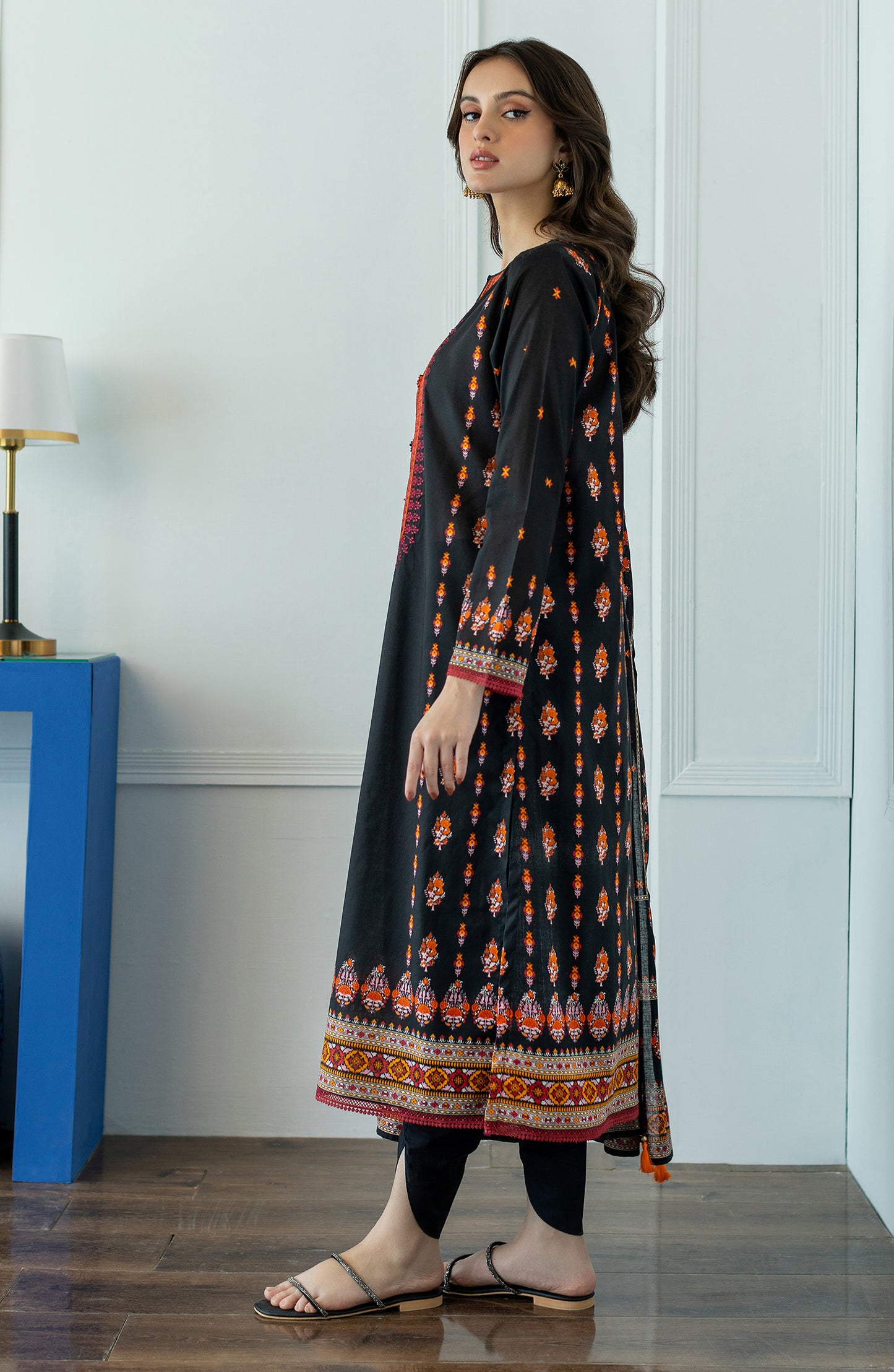 OTL-23-048/U BLACK LAWN  UNSTITCHED SHIRT DUPATTA PANTS