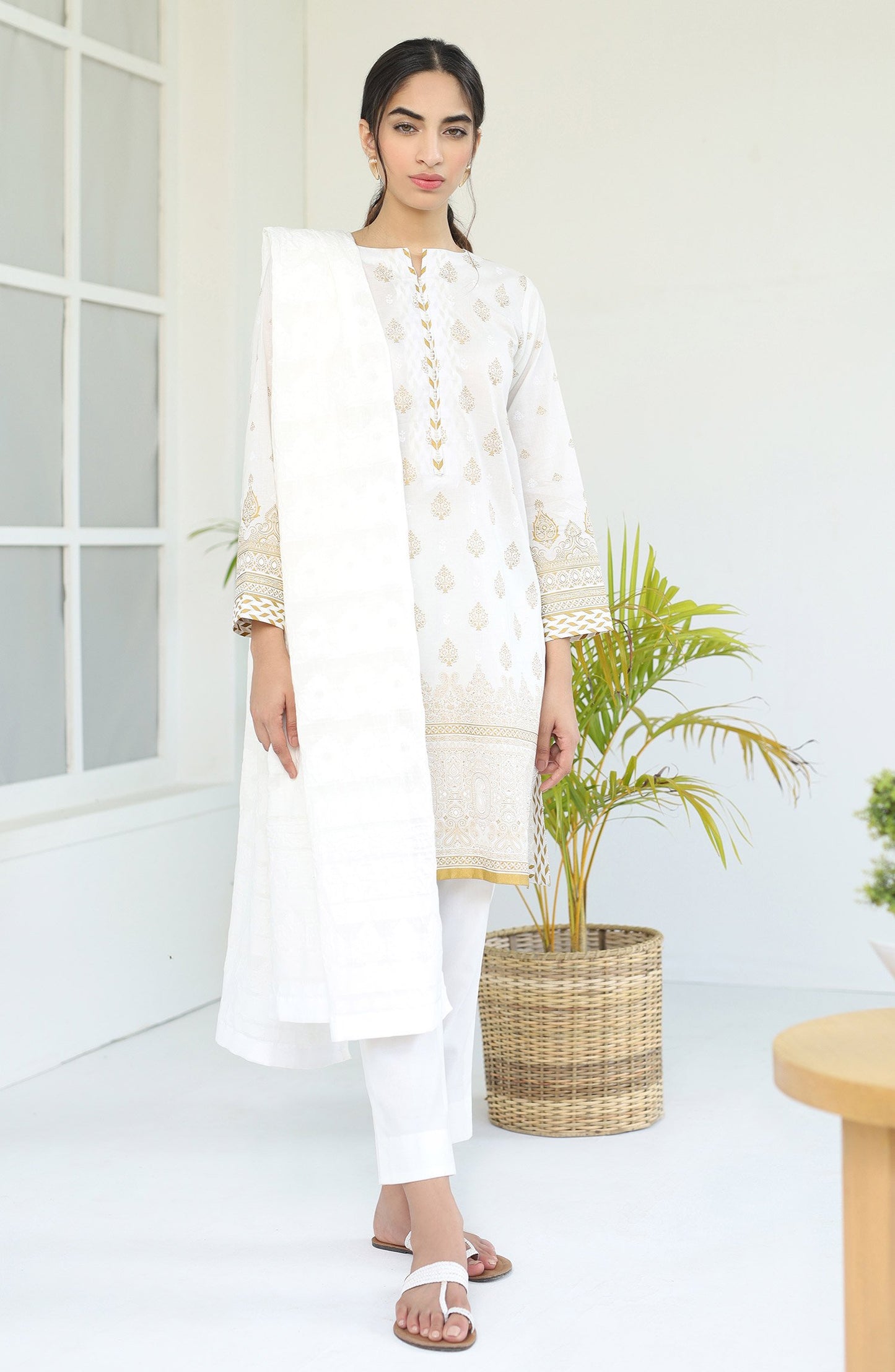 Unstitched 2PC Pearl Printed Shirt Jacquard Dupatta
