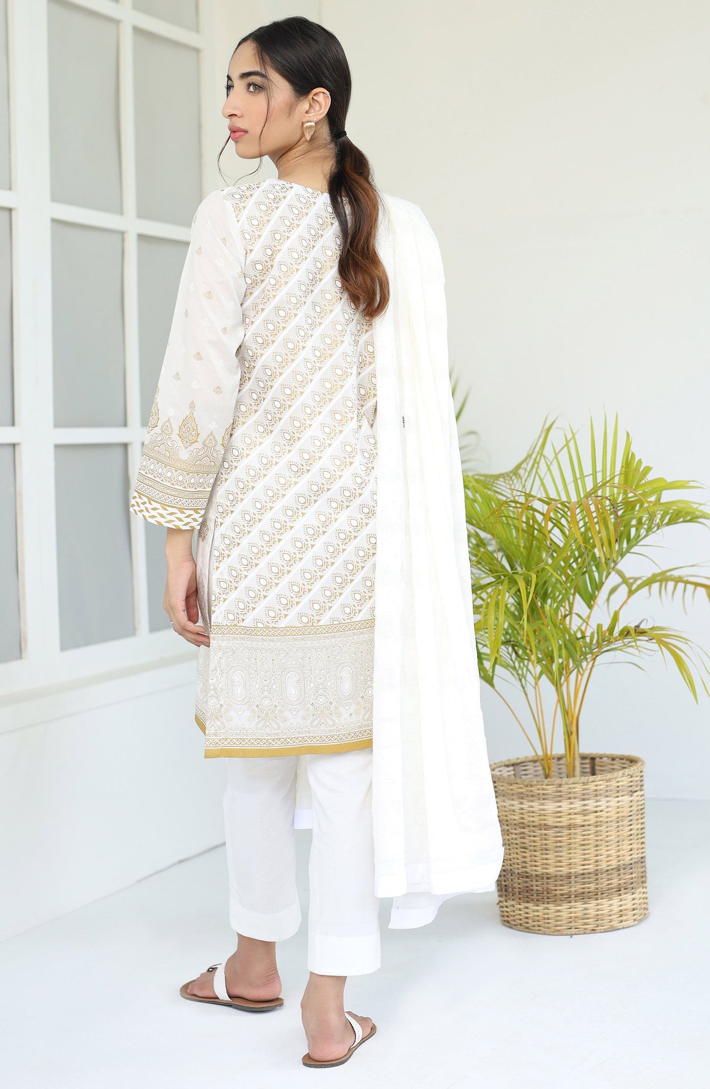 Unstitched 2PC Pearl Printed Shirt Jacquard Dupatta
