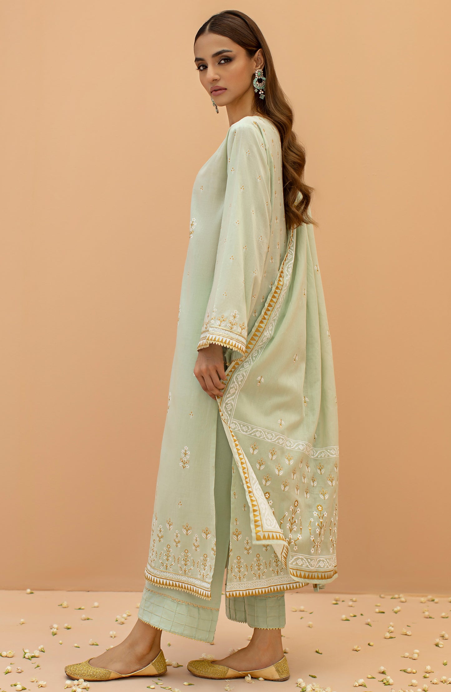 OTL-22-077/S GREEN LAWN  READY TO WEAR SHIRT DUPATTA PANTS