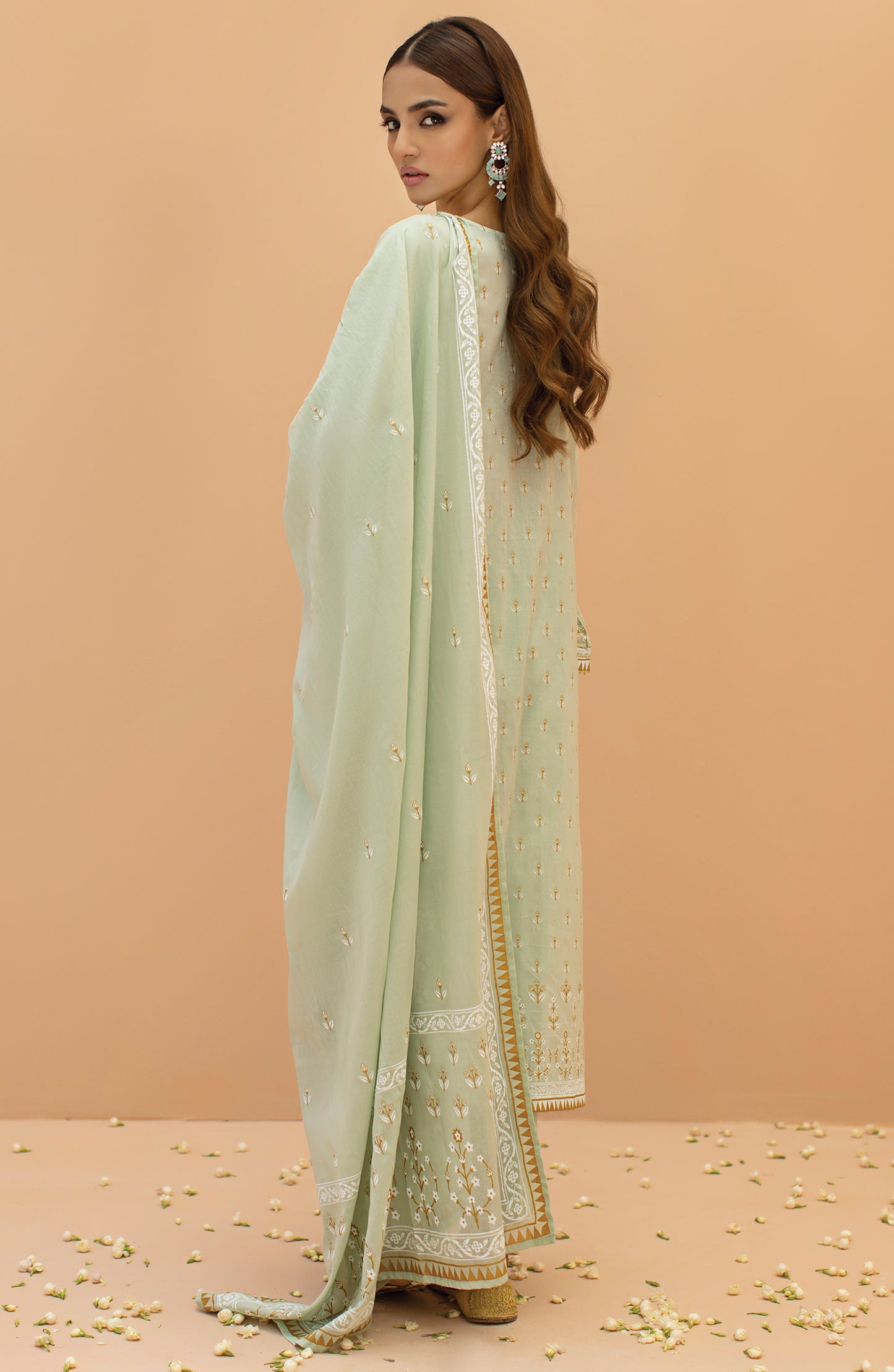 OTL-22-077/S GREEN LAWN  READY TO WEAR SHIRT DUPATTA PANTS