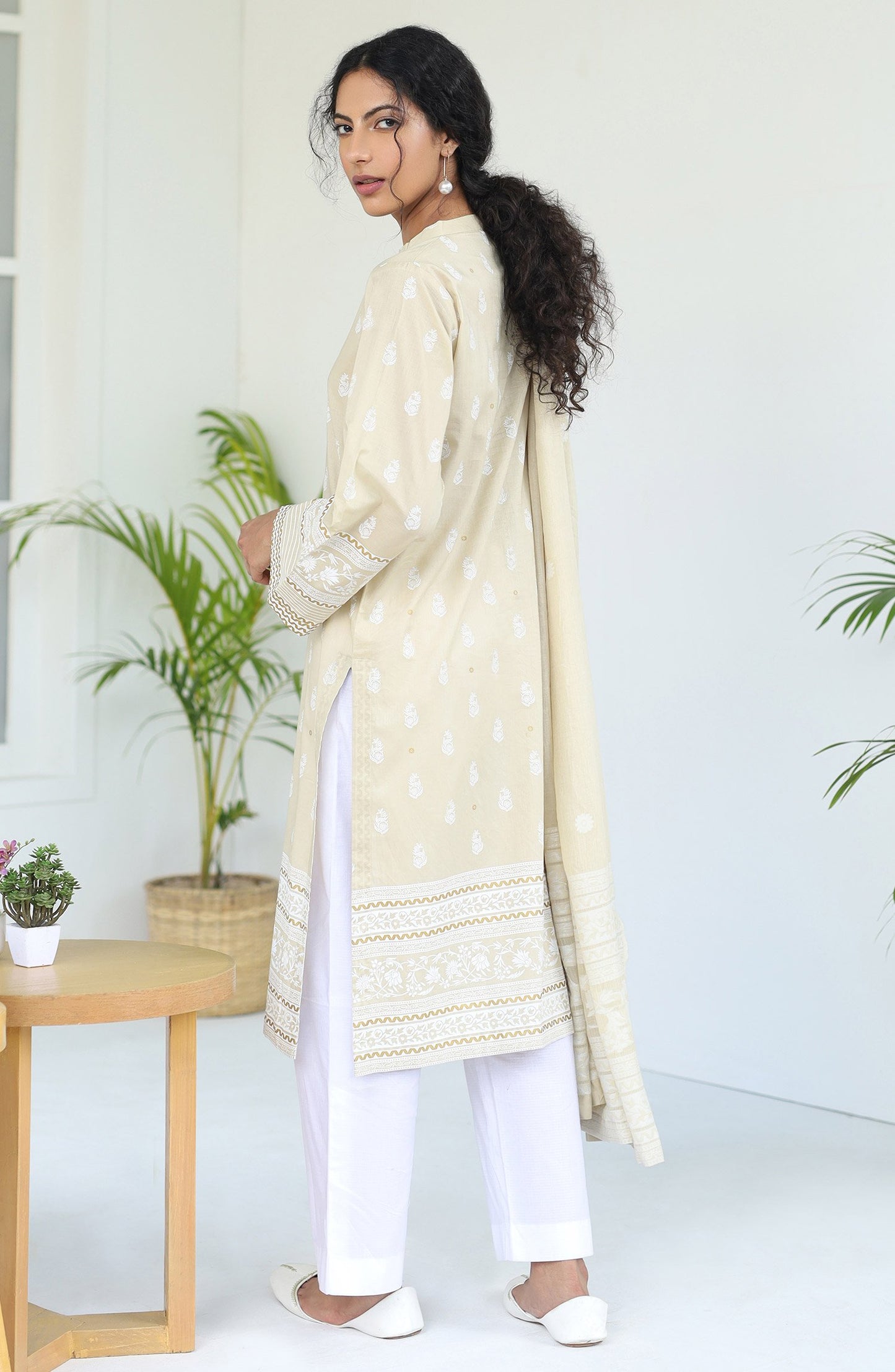Unstitched 2PC Pearl Printed Shirt Jacquard Dupatta