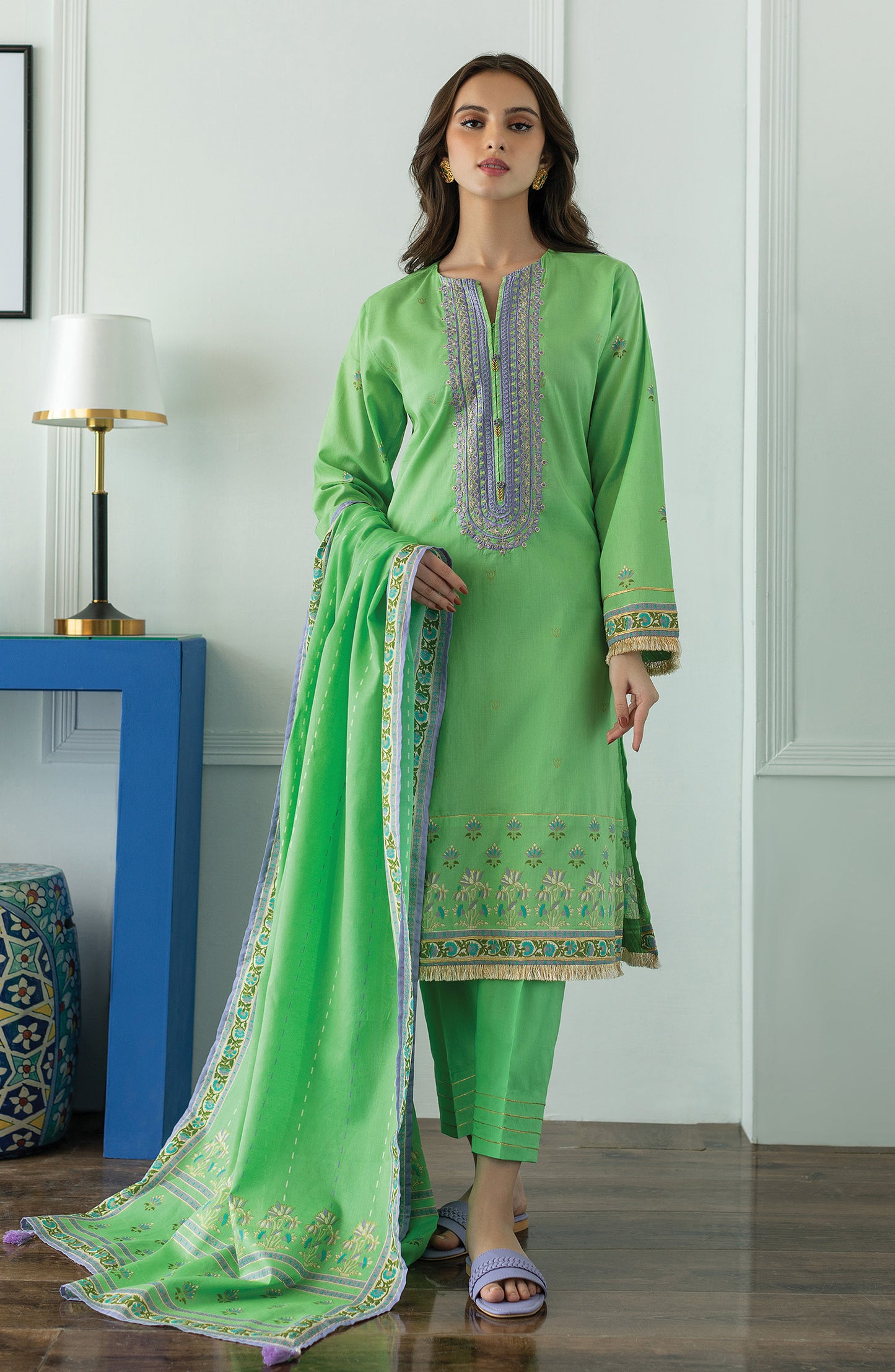 OTL-23-026/U GREEN LAWN  UNSTITCHED SHIRT DUPATTA PANTS