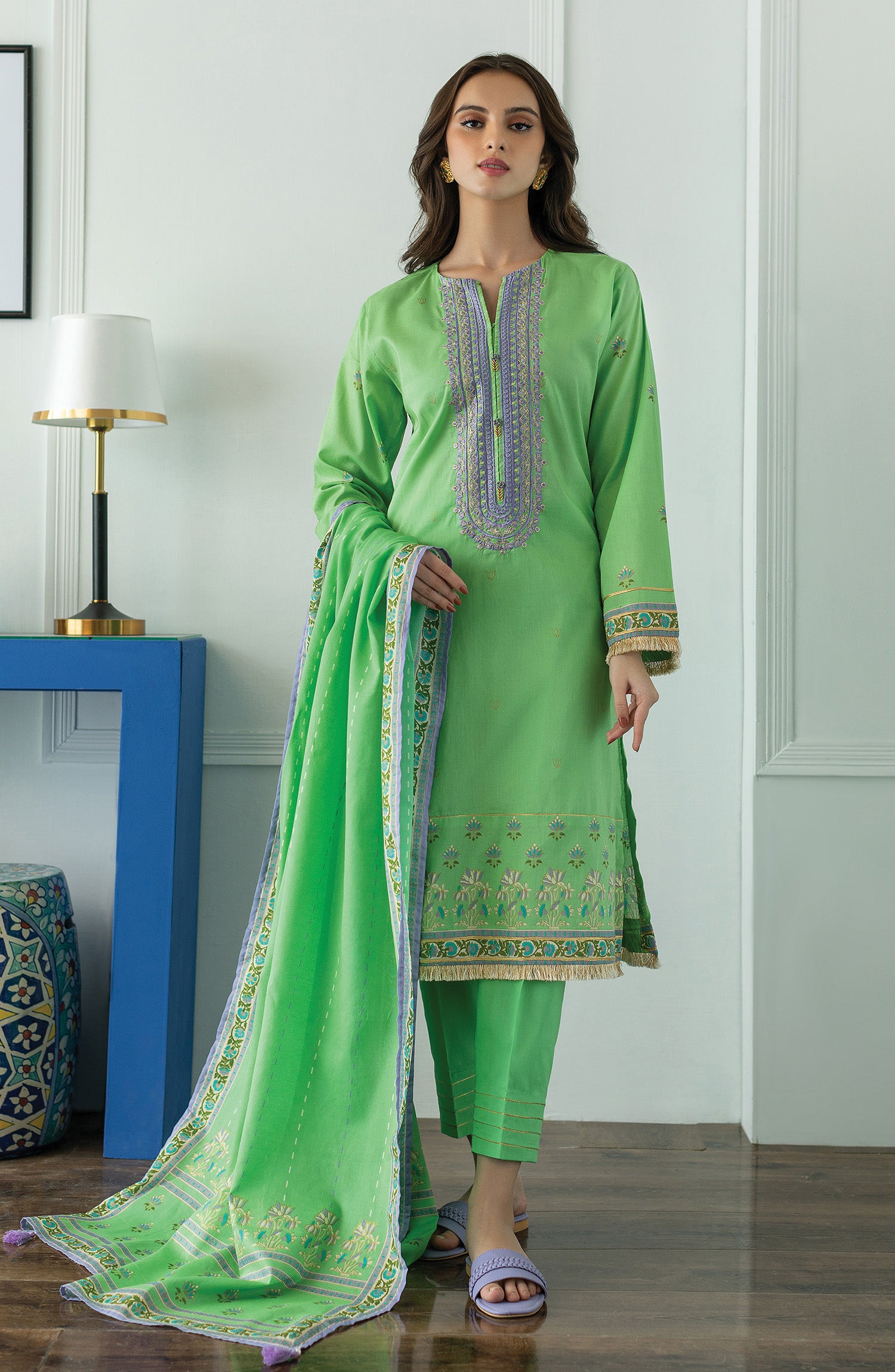 OTL-23-026/U GREEN LAWN  UNSTITCHED SHIRT DUPATTA PANTS