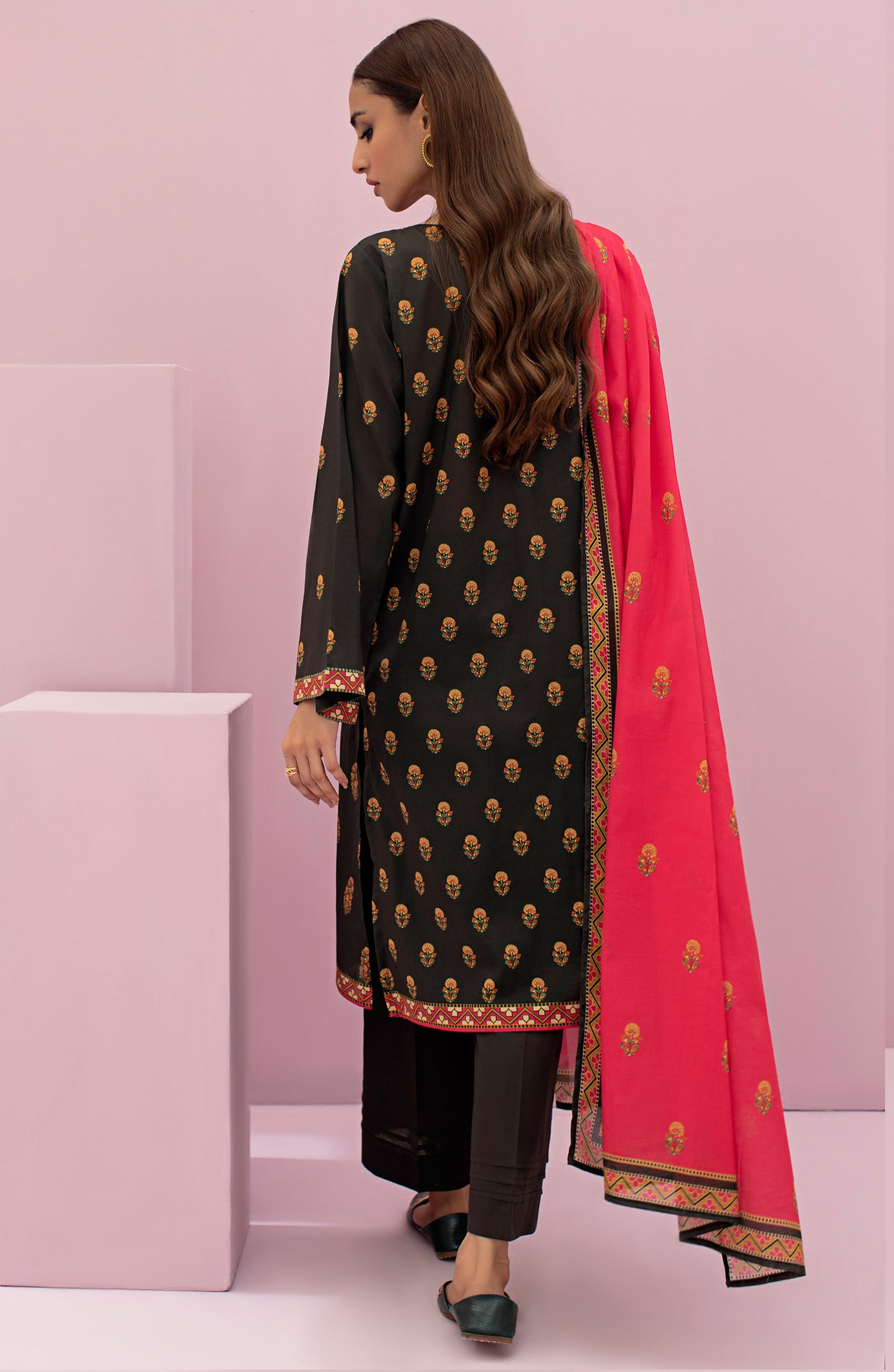 OTL-22-096/U BLACK LAWN  UNSTITCHED SHIRT DUPATTA PANTS
