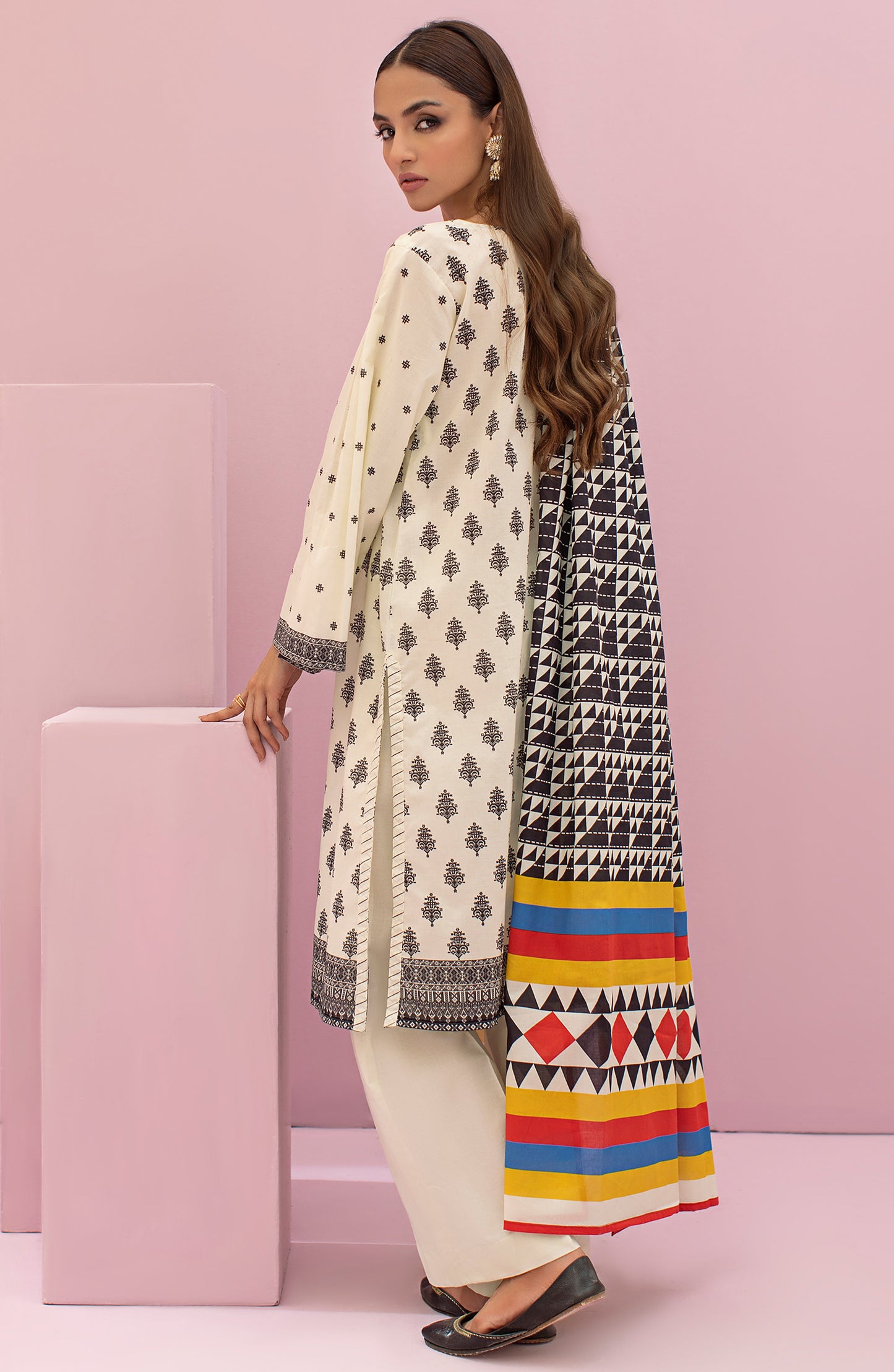 OTL-22-111/U OFF WHITE LAWN  UNSTITCHED SHIRT DUPATTA PANTS