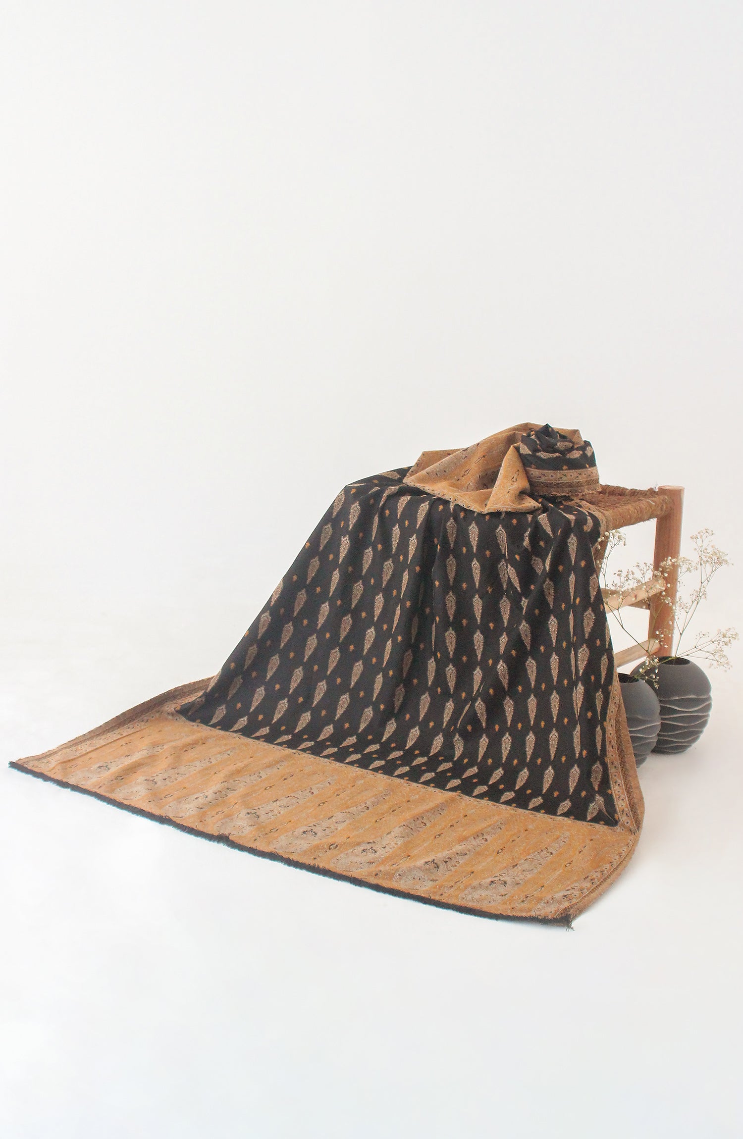 NA-D-PL-22-002 JACQUARD  ACCESSORIES SHAWL