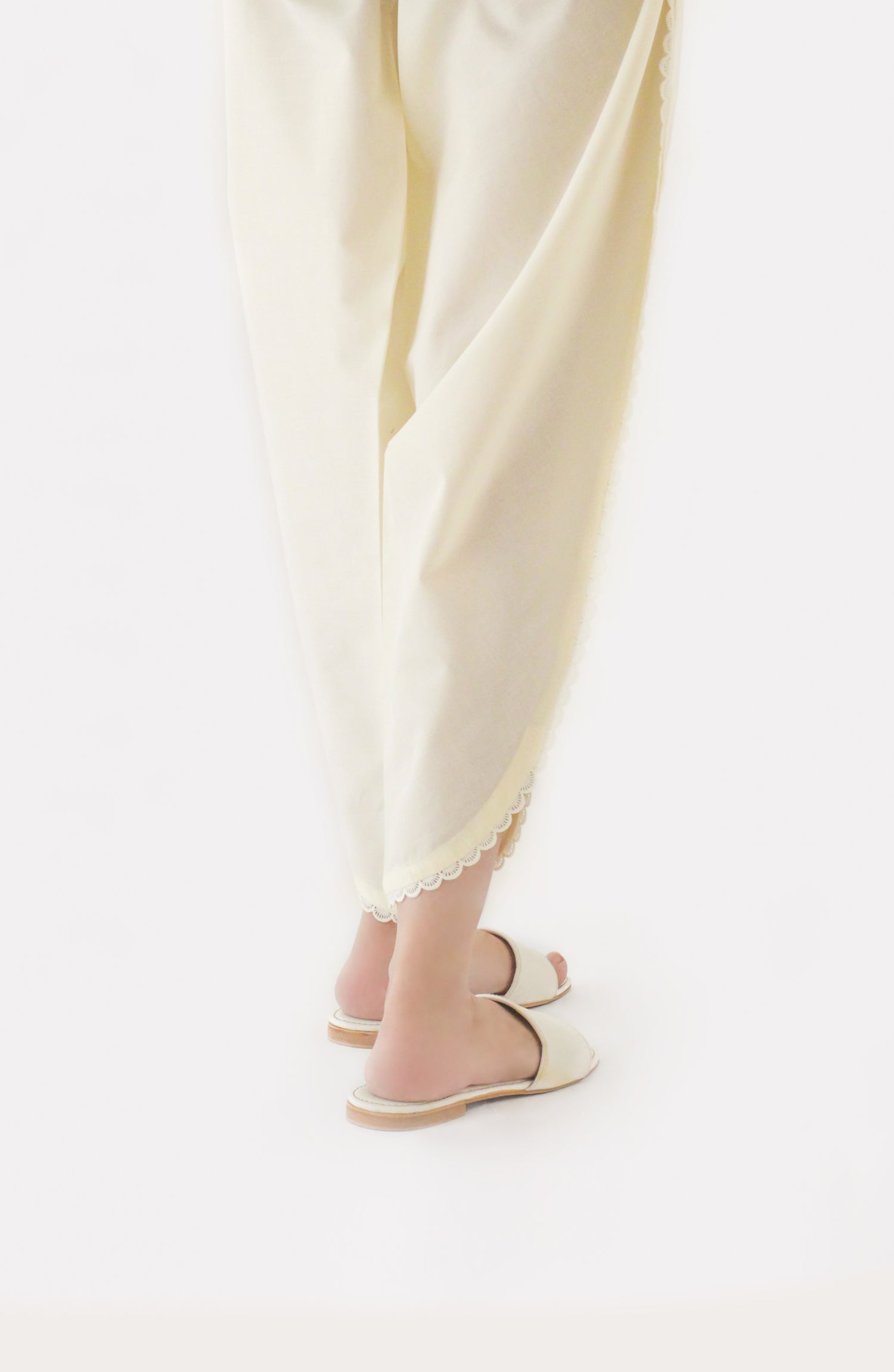 NRP-129/S CREAM CAMBRIC SCSHALWAR STITCHED BOTTOMS SHALWAR
