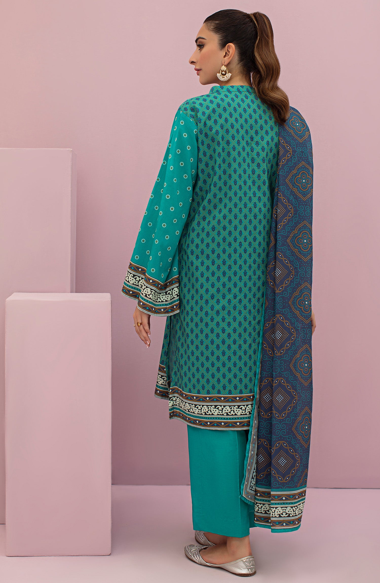 OTL-22-116/U GREEN LAWN  UNSTITCHED SHIRT DUPATTA PANTS