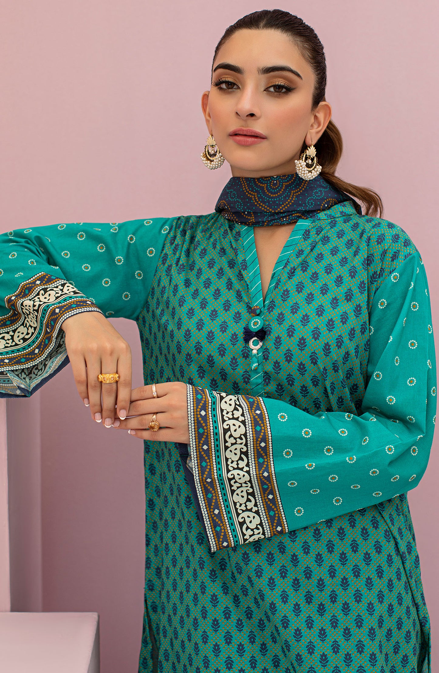 OTL-22-116/U GREEN LAWN  UNSTITCHED SHIRT DUPATTA PANTS