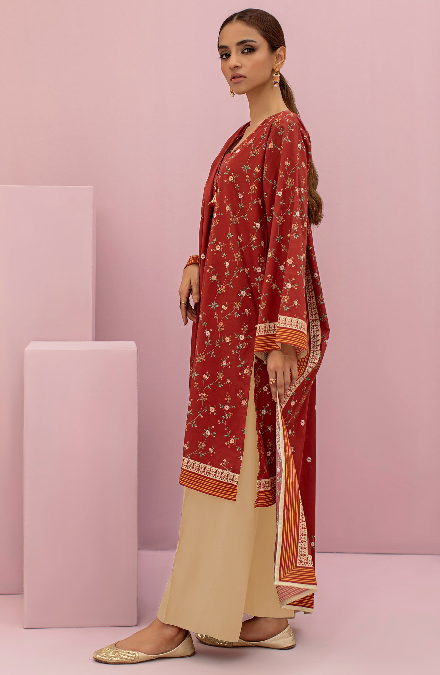 OTL-22-118/U MAROON LAWN UNSTITCHED SHIRT DUPATTA PANTS